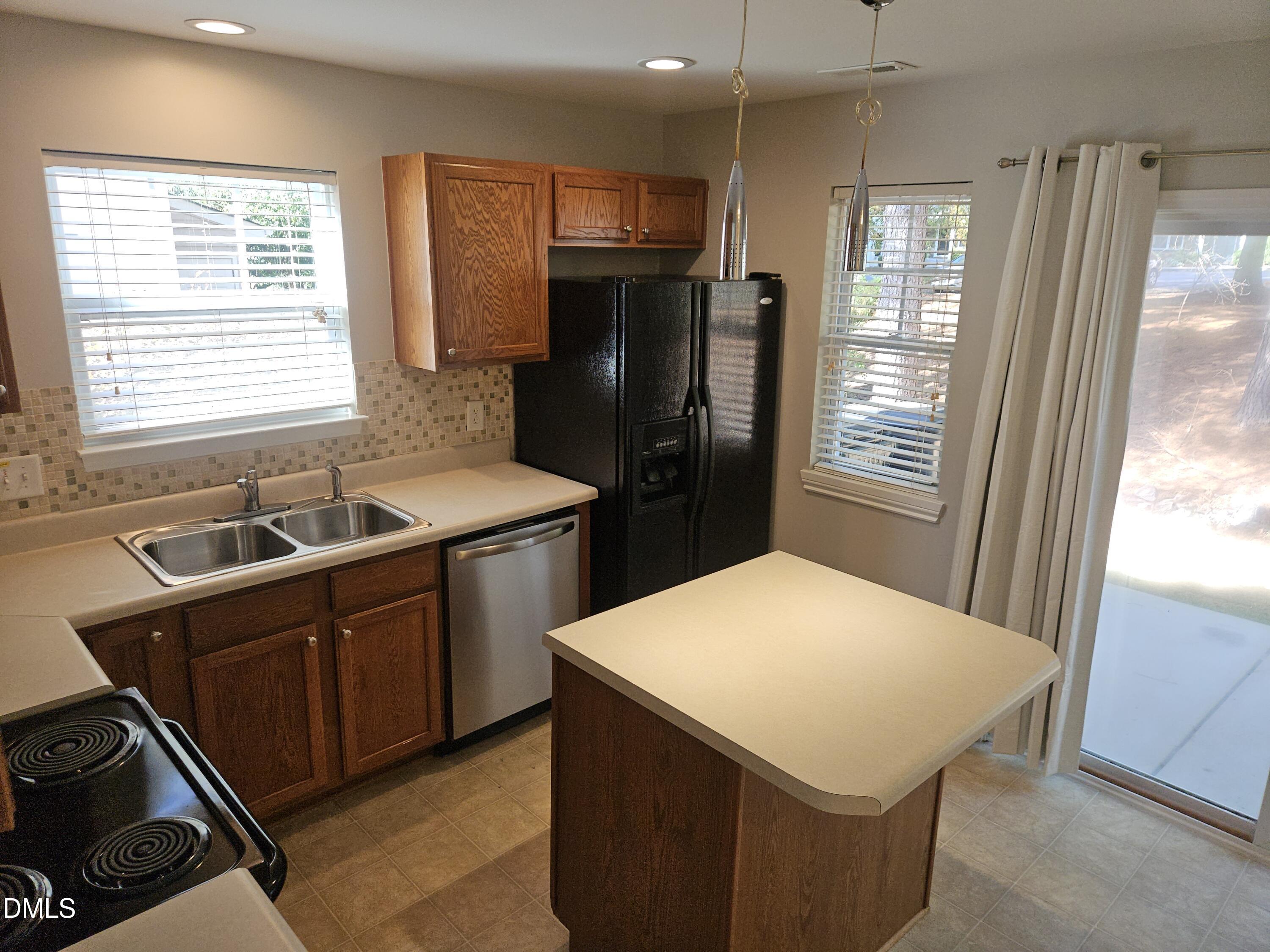 106 Shelter Haven Drive Property Photo 5