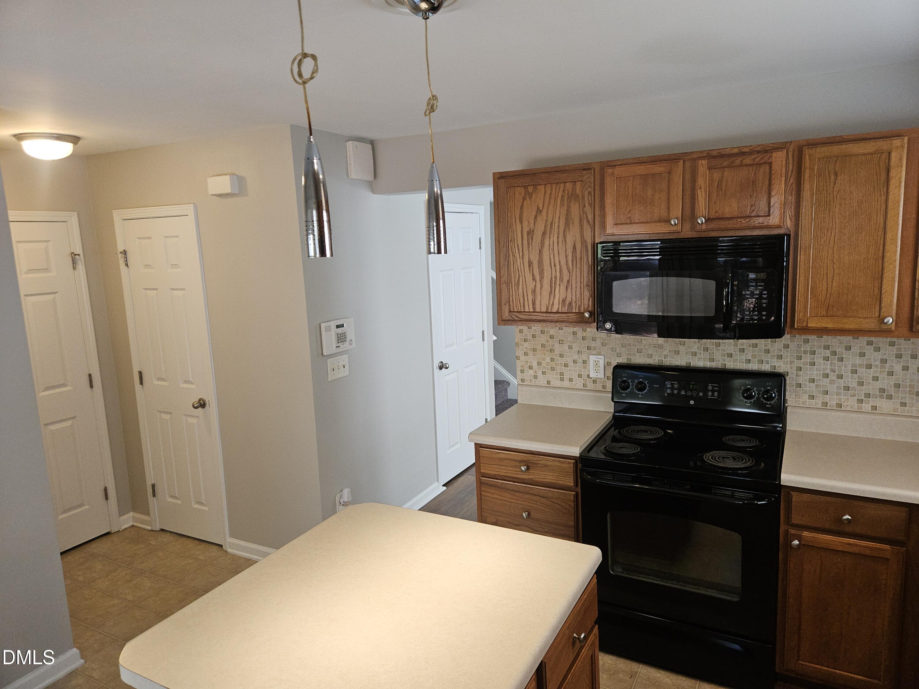 106 Shelter Haven Drive Property Photo 7