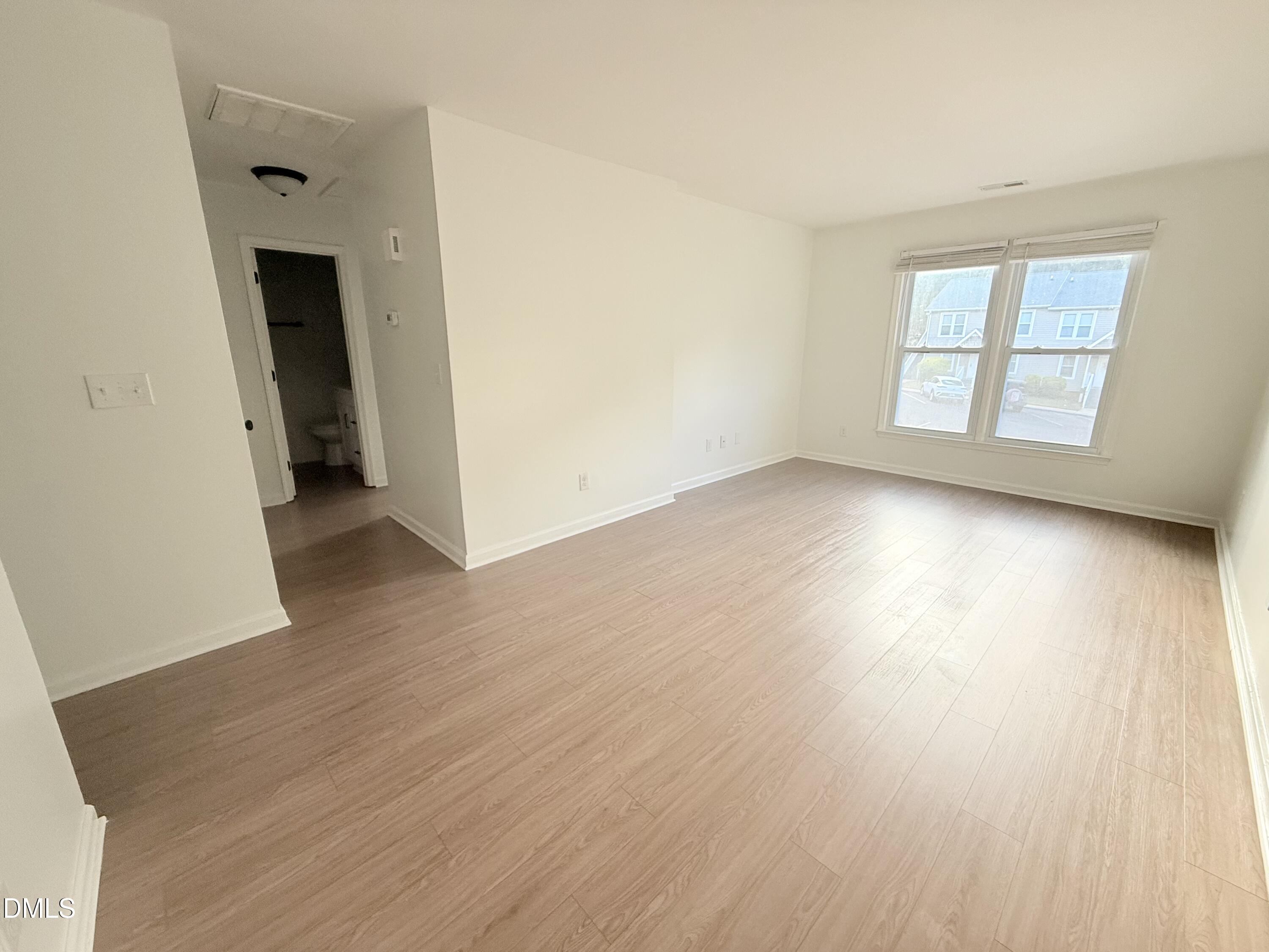 355 W Oak Avenue C Property Photo 8