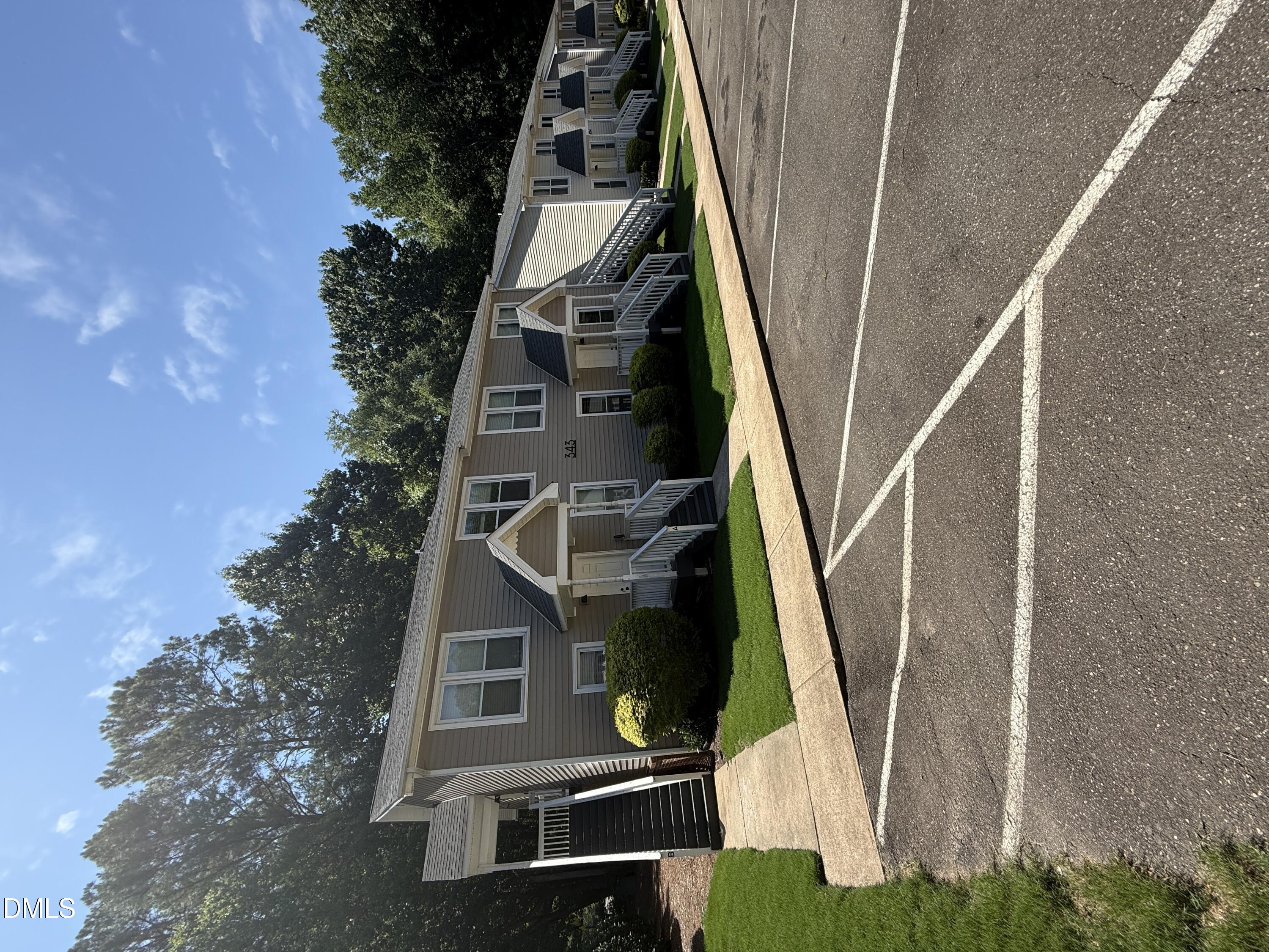 355 W Oak Avenue C Property Photo 9