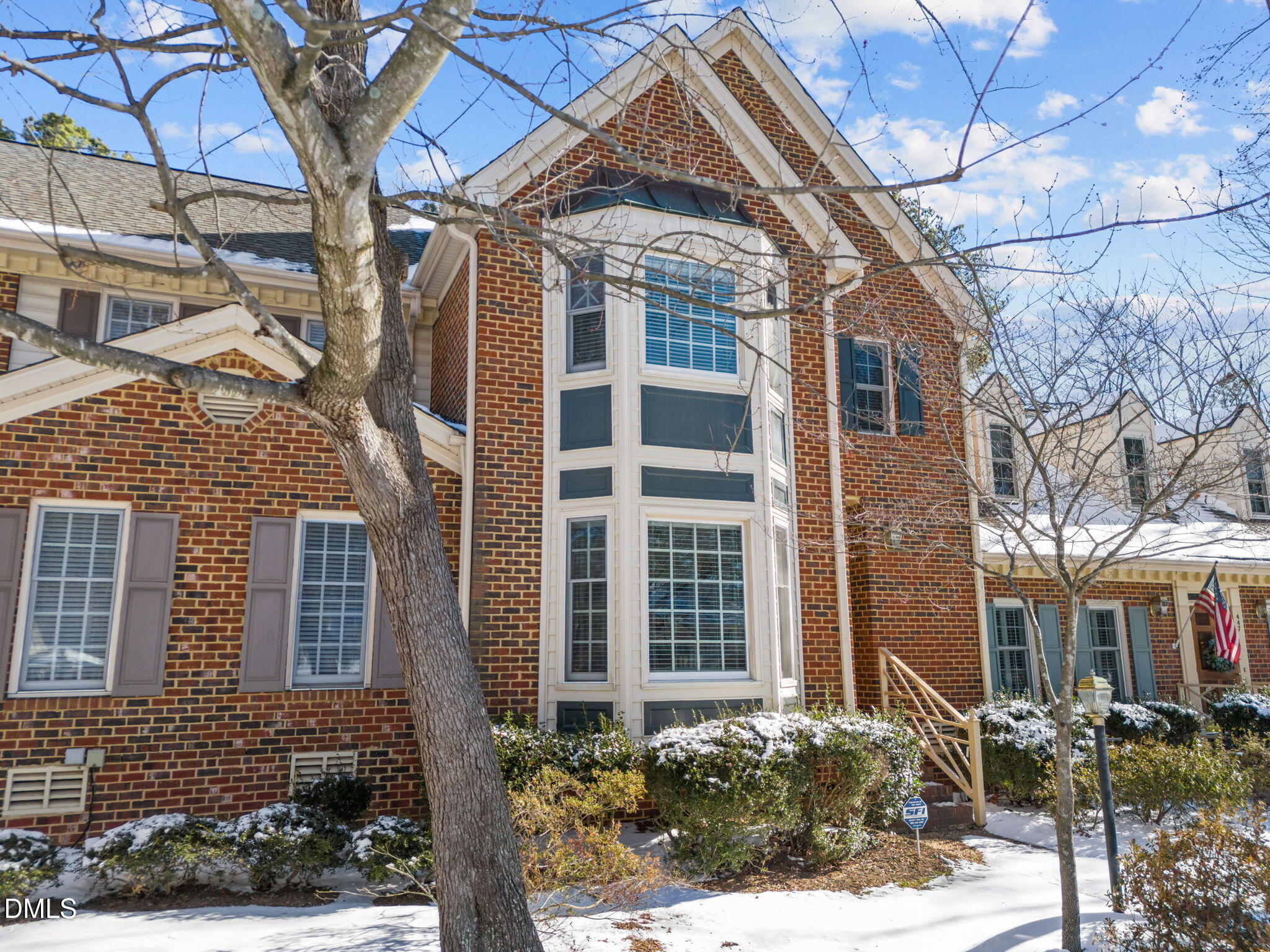 445 Van Thomas Drive Property Photo 3