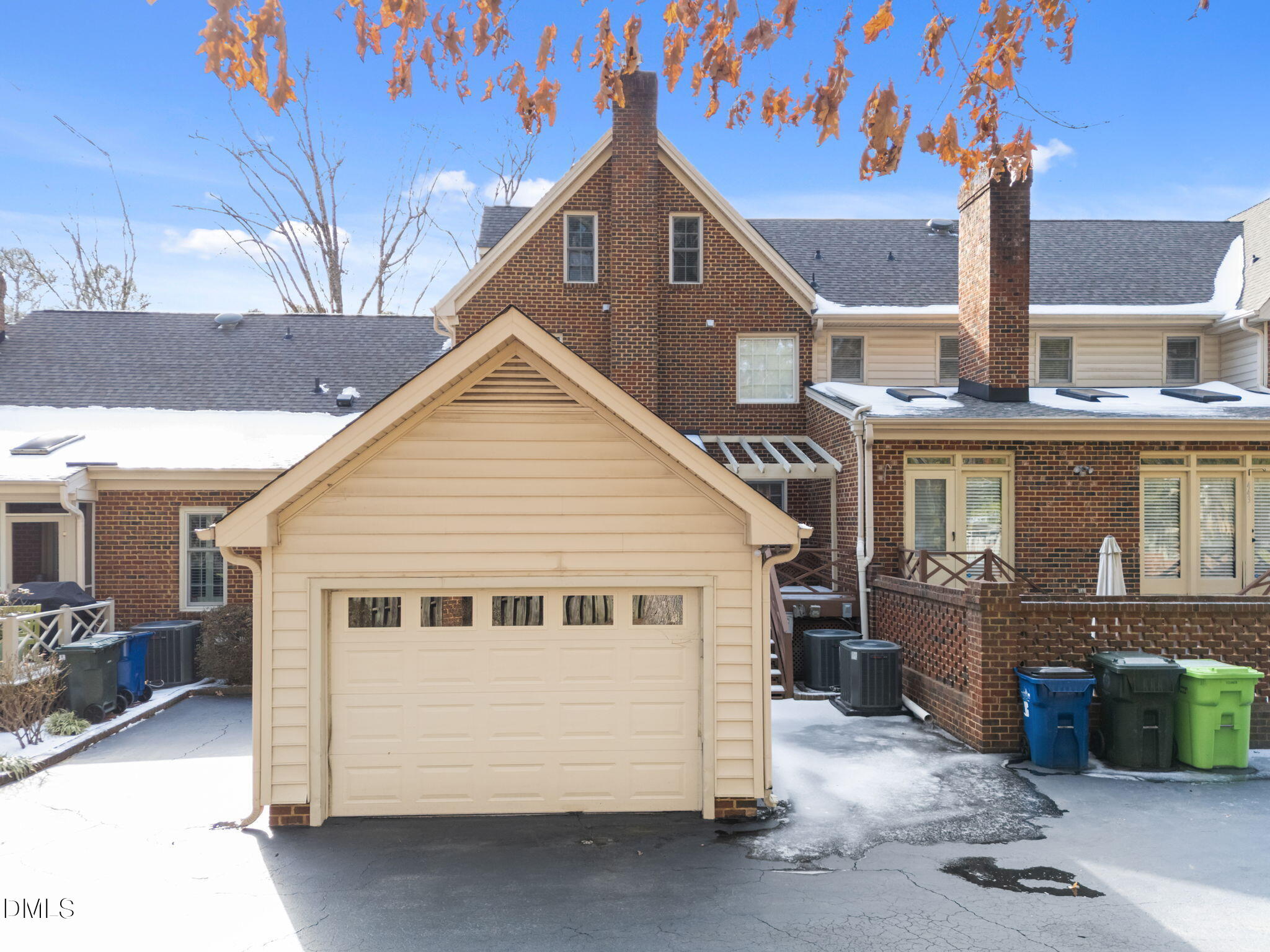 445 Van Thomas Drive Property Photo 37