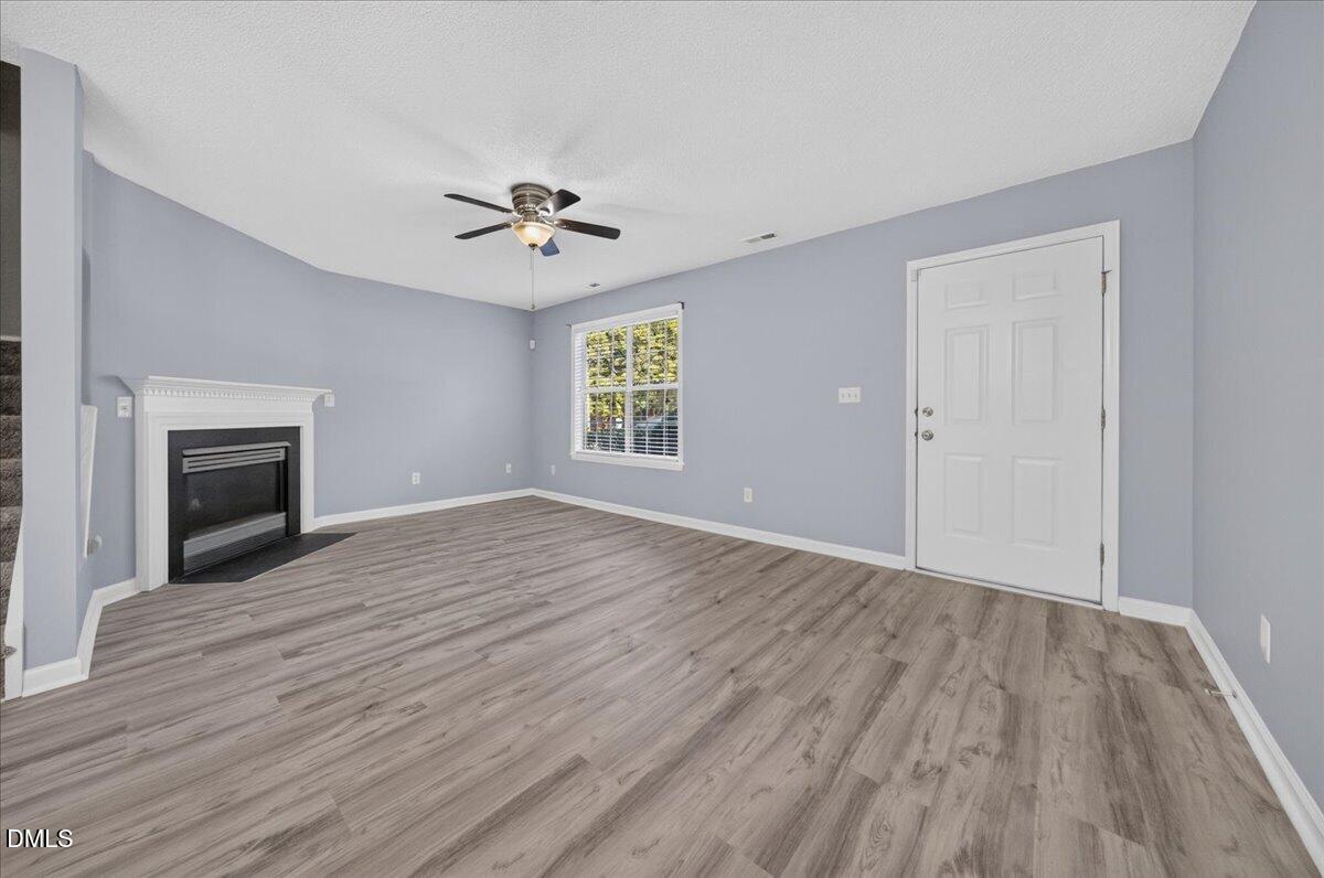 5553 Fieldcross Court Property Photo 6