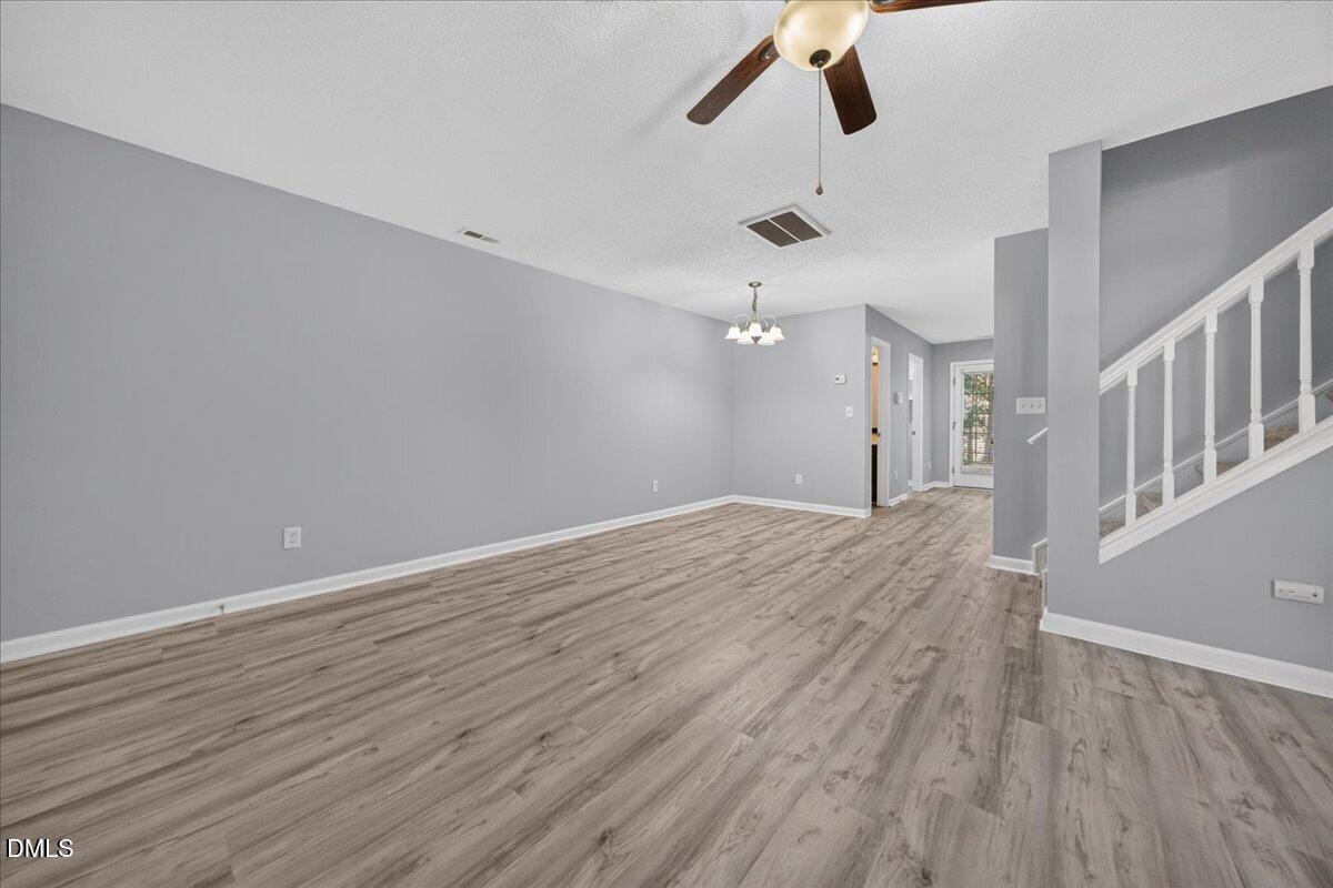 5553 Fieldcross Court Property Photo 8