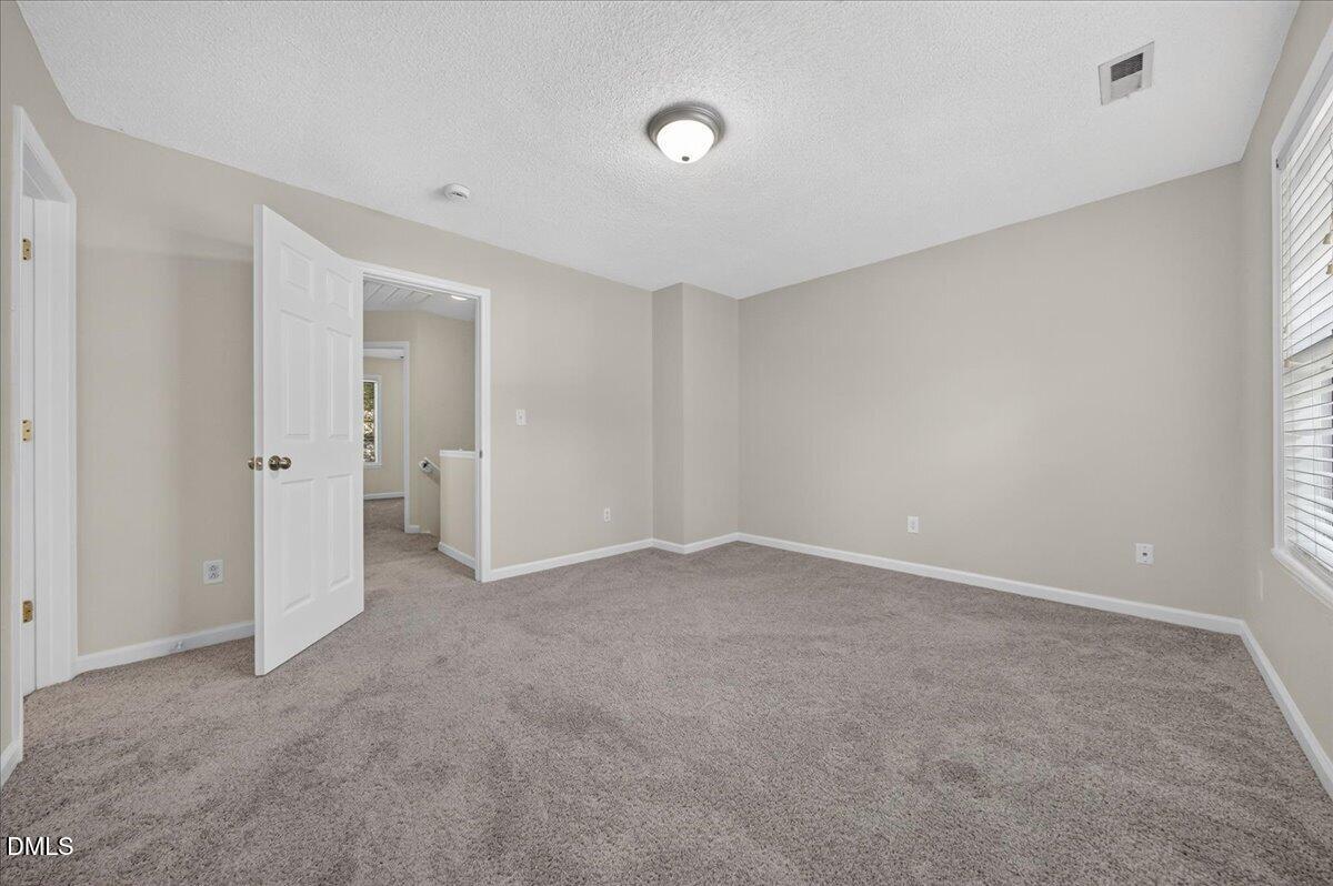 5553 Fieldcross Court Property Photo 13