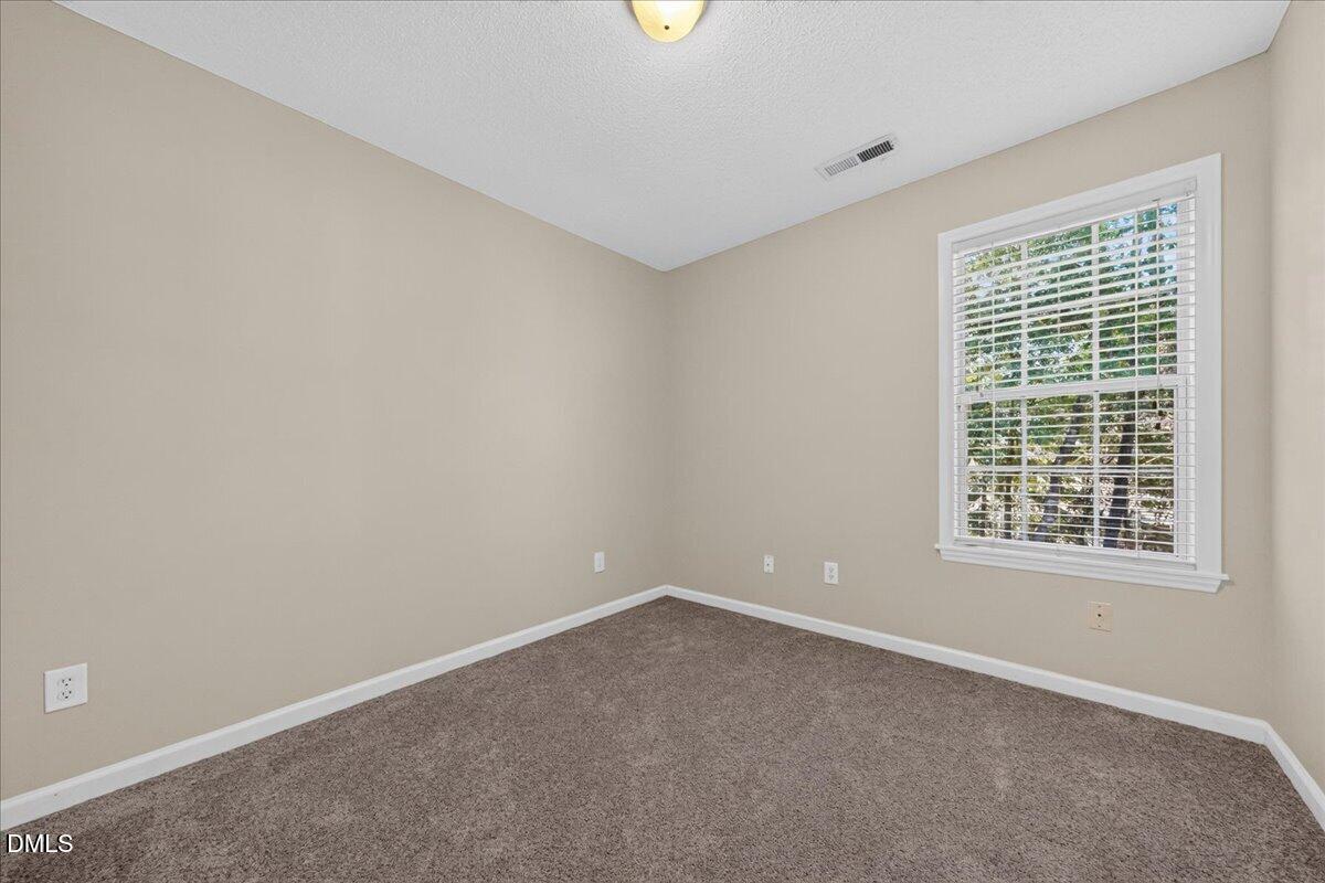 5553 Fieldcross Court Property Photo 16