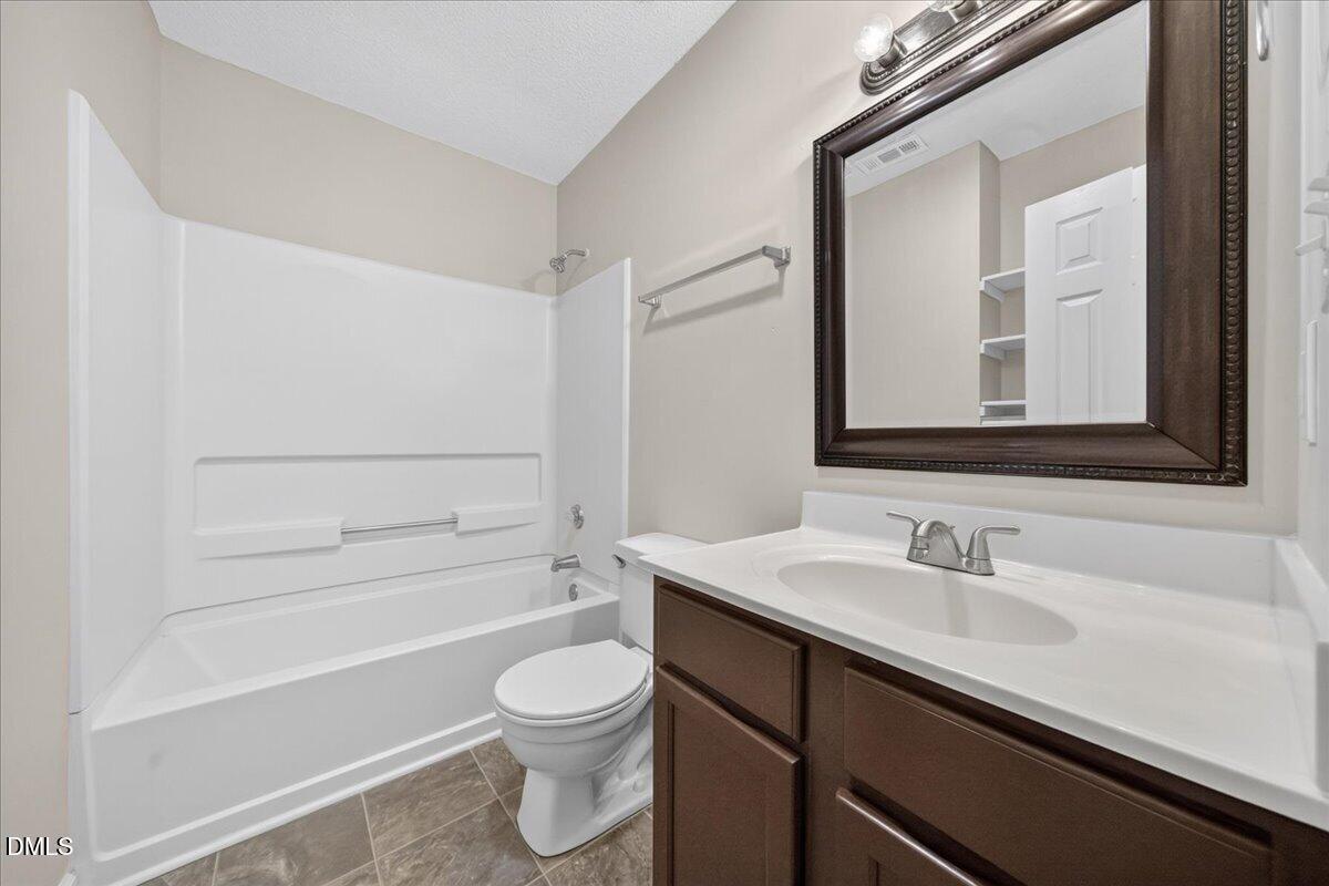 5553 Fieldcross Court Property Photo 18