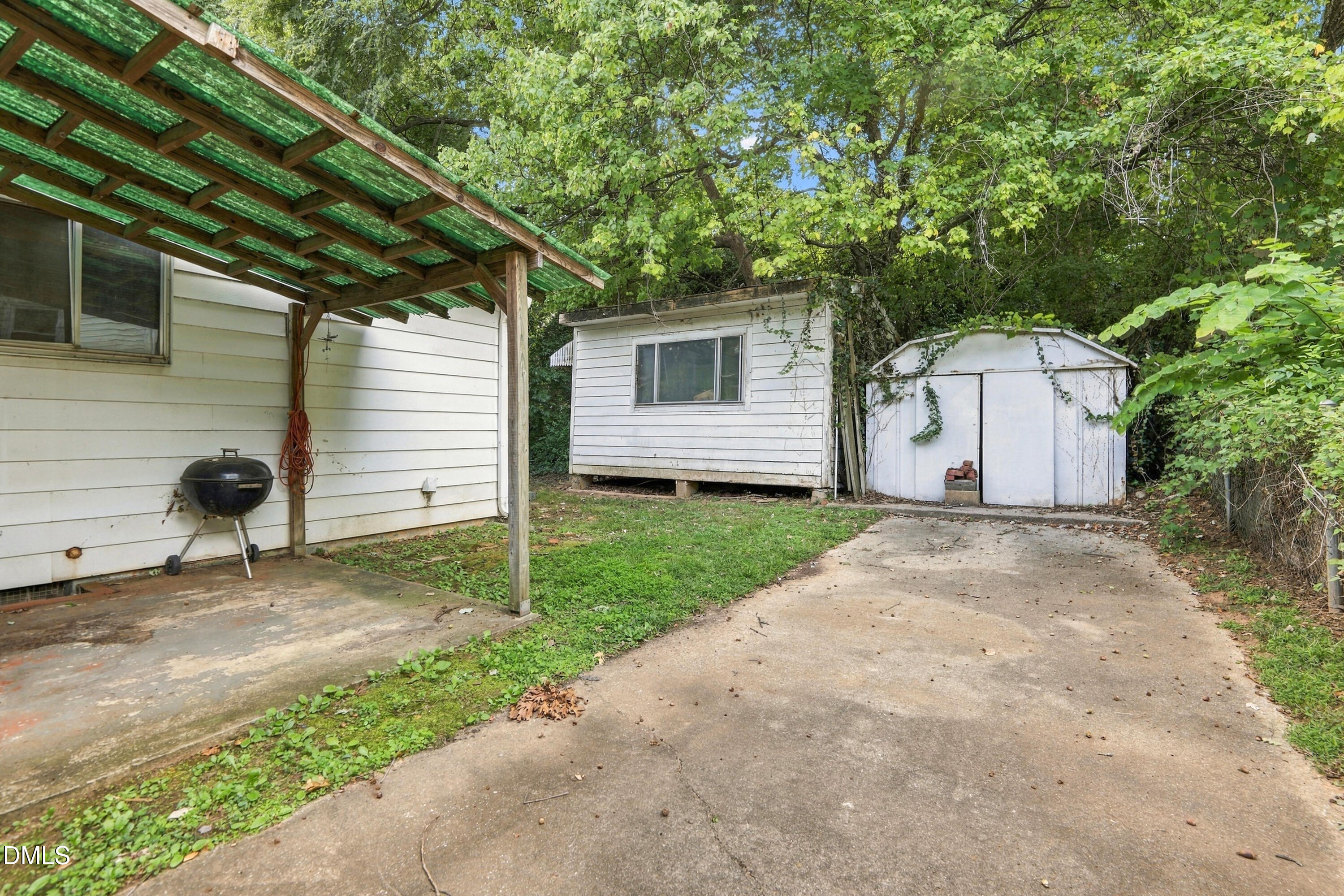 3537 Apache Drive Property Photo 5