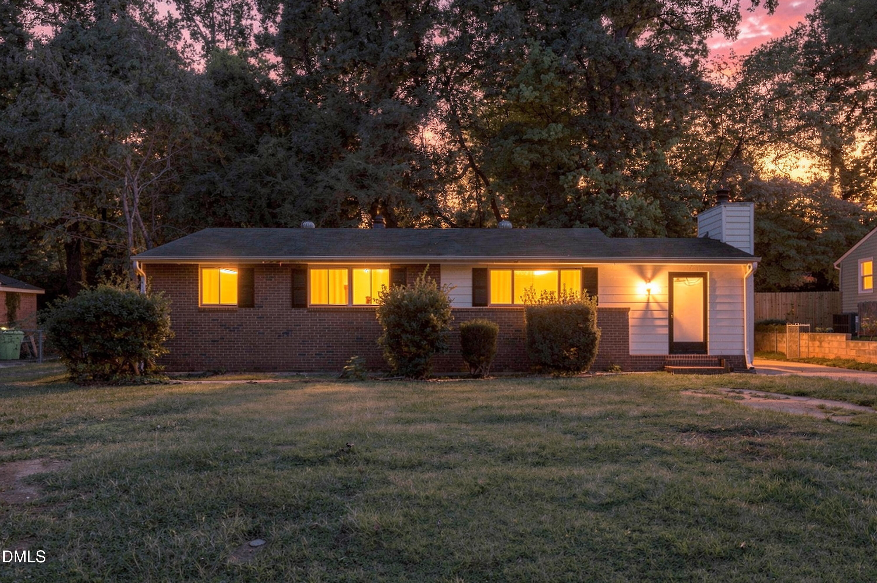 3537 Apache Drive Property Photo 6