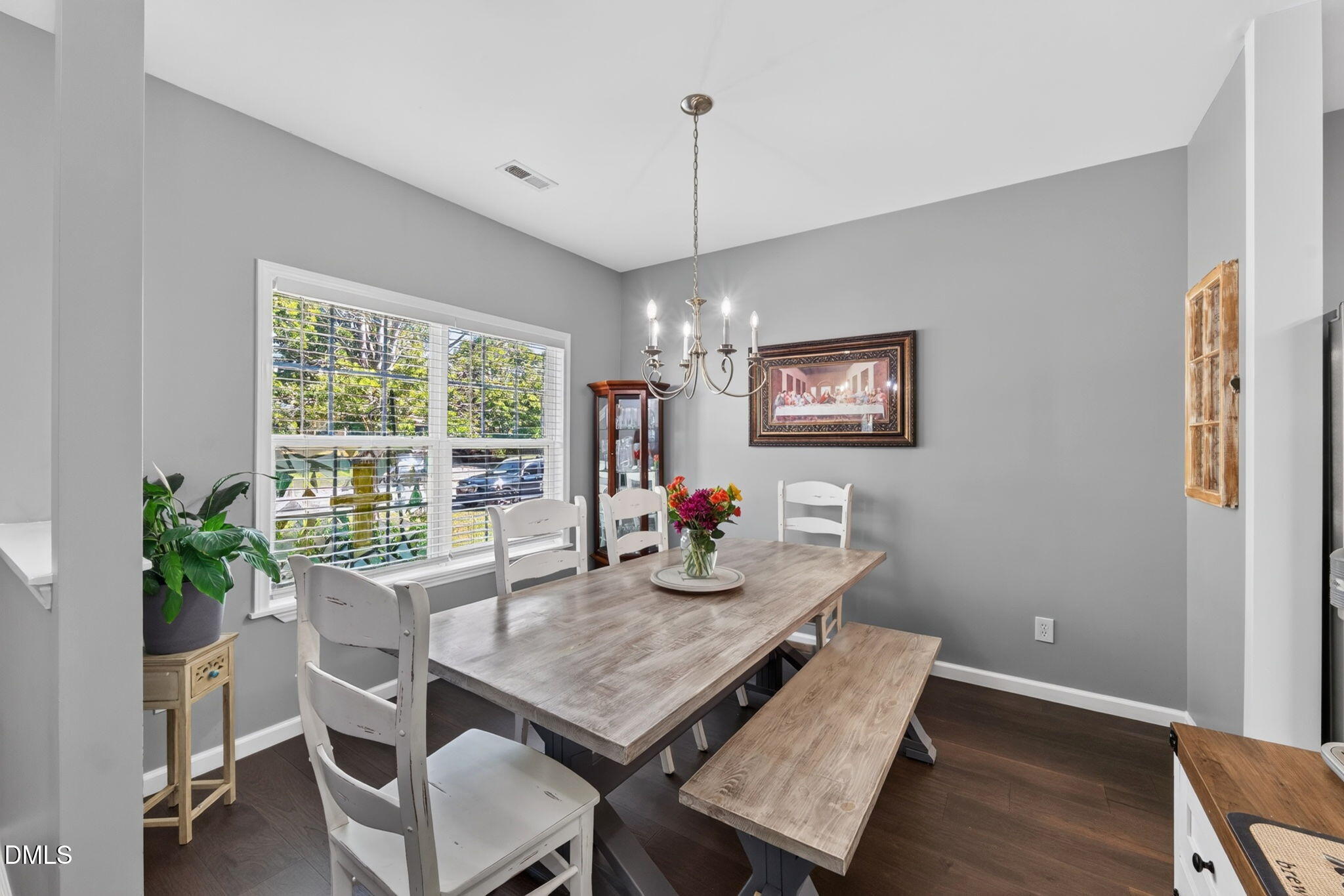 1609 Brambleton Court Property Photo 4