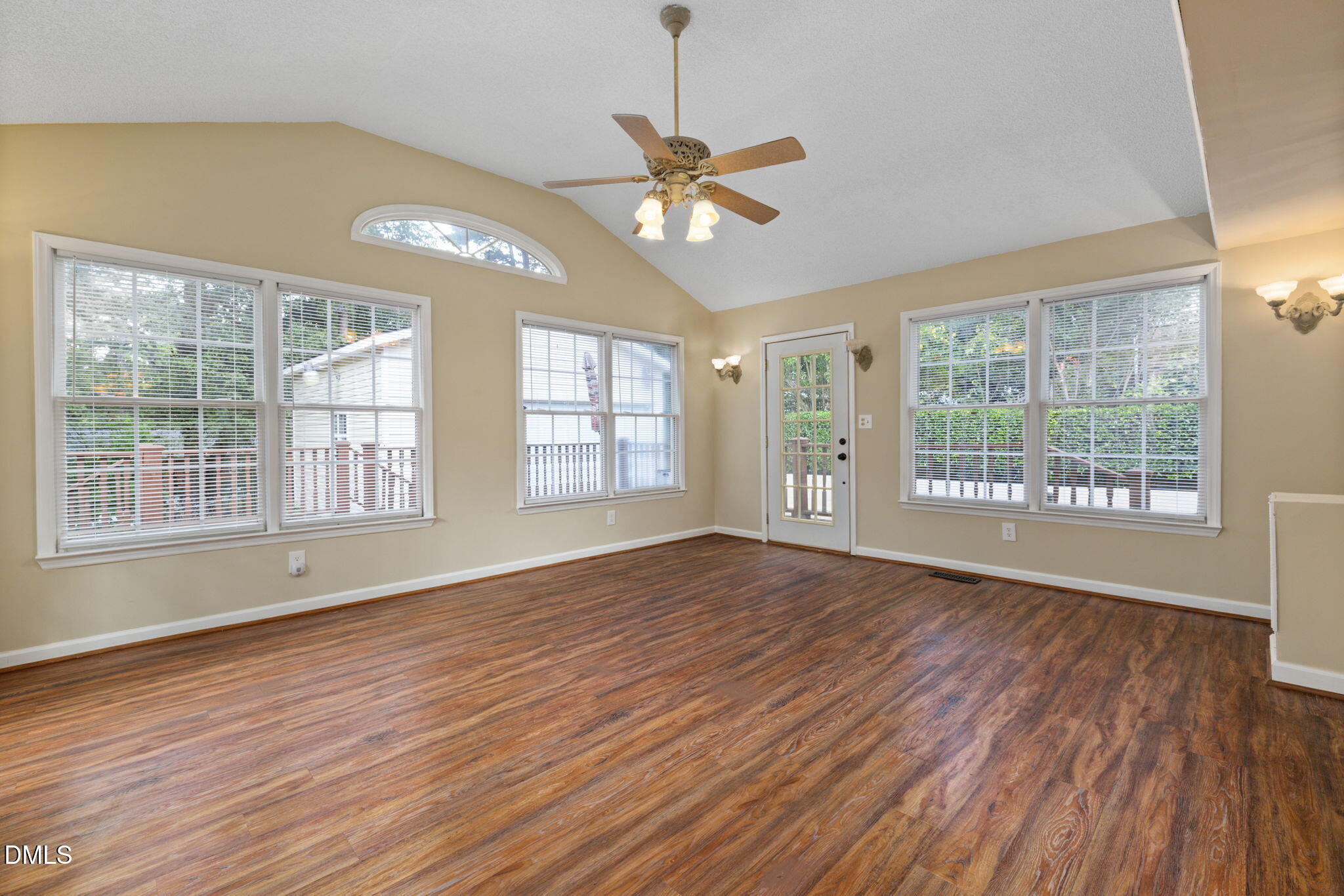 2108 Sierra Drive Property Photo 7