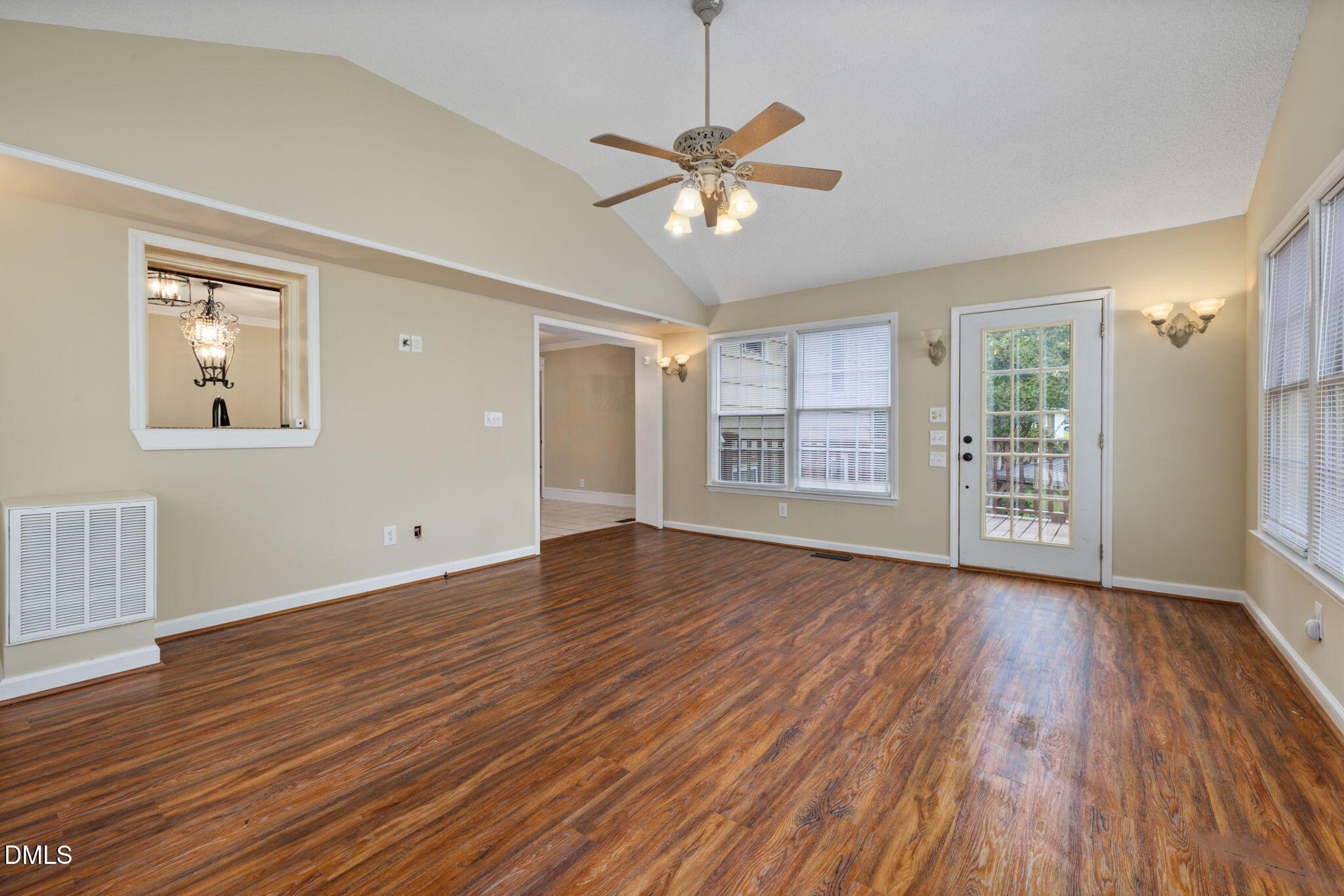 2108 Sierra Drive Property Photo 8