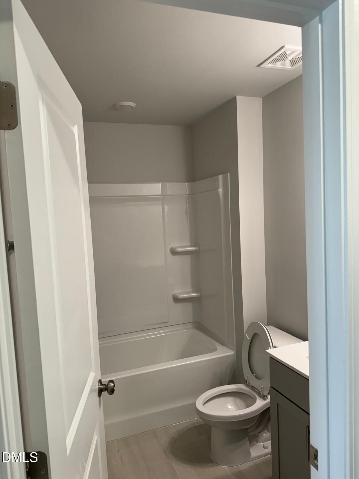 1056 Lily Loch Way Property Photo 18
