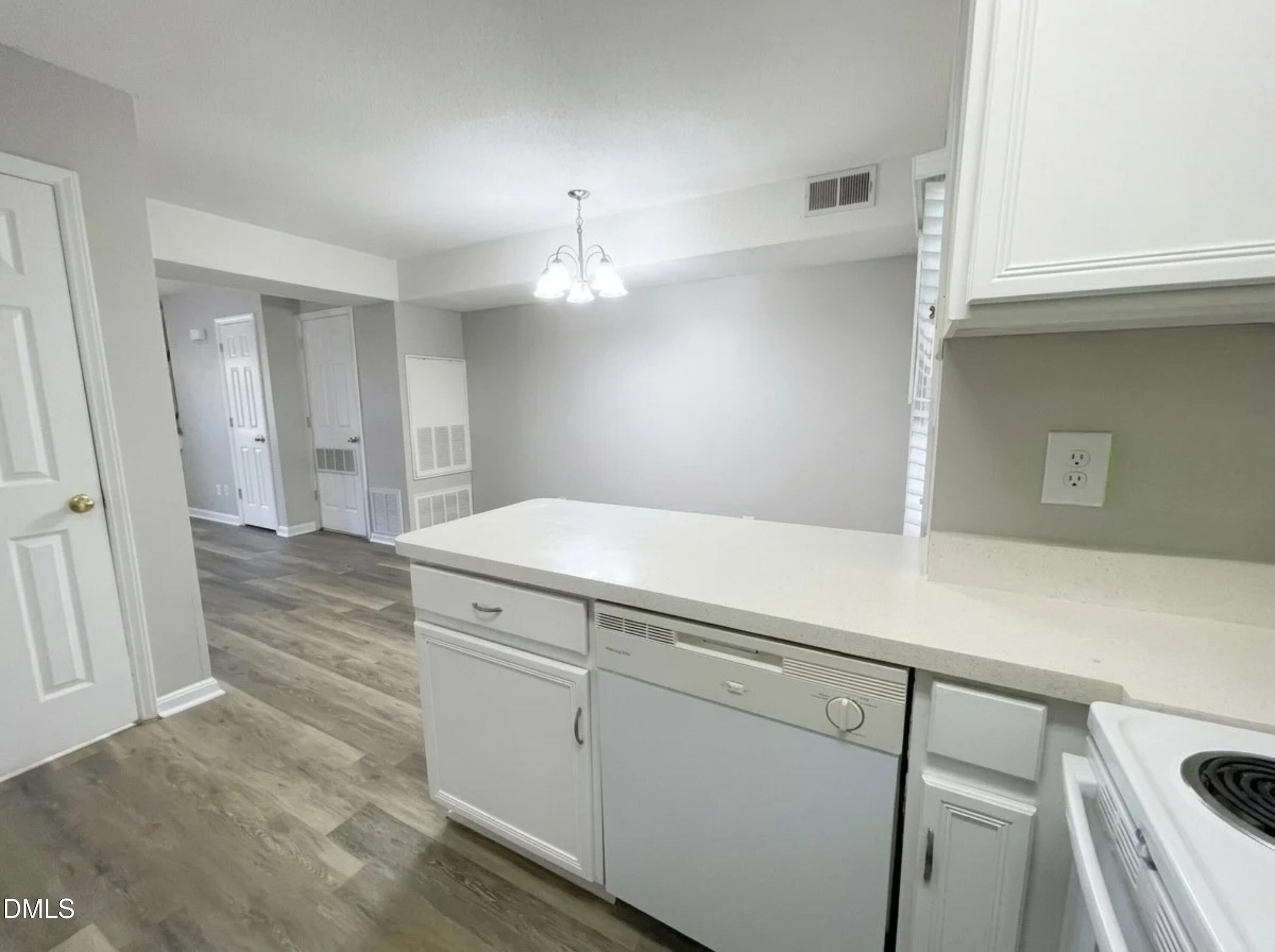 4703 Blue Bird Court F Property Photo 15