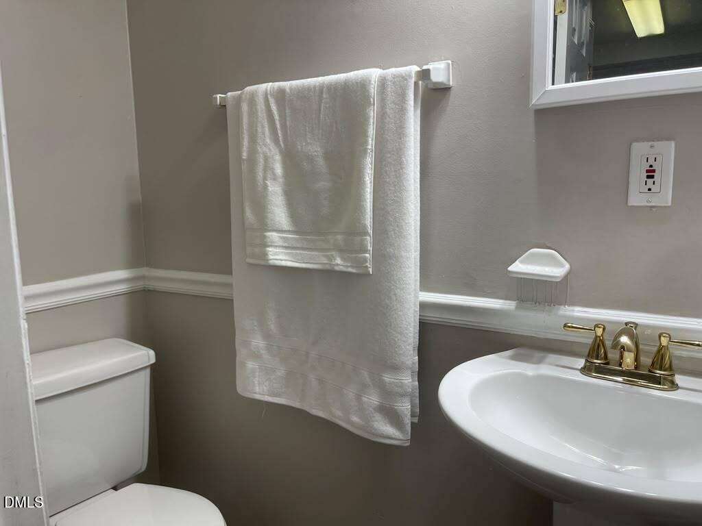 4703 Blue Bird Court F Property Photo 22