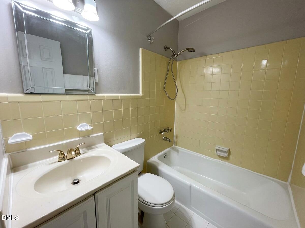 4703 Blue Bird Court F Property Photo 42