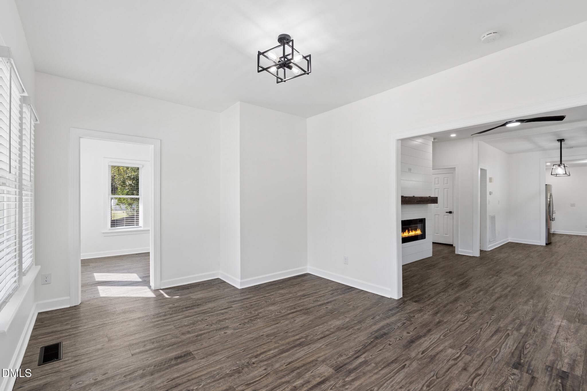 610 S Wakefield Street Property Photo 11
