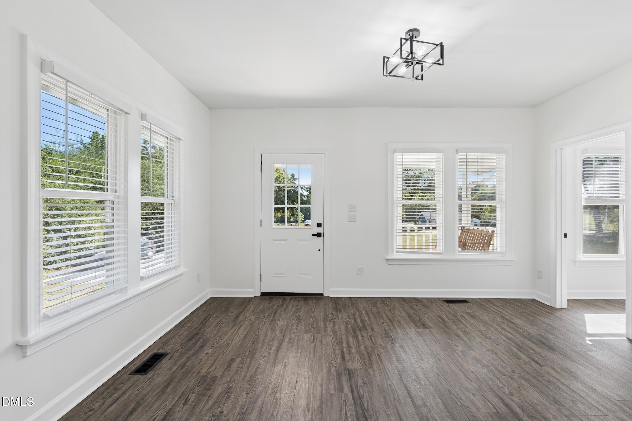 610 S Wakefield Street Property Photo 14