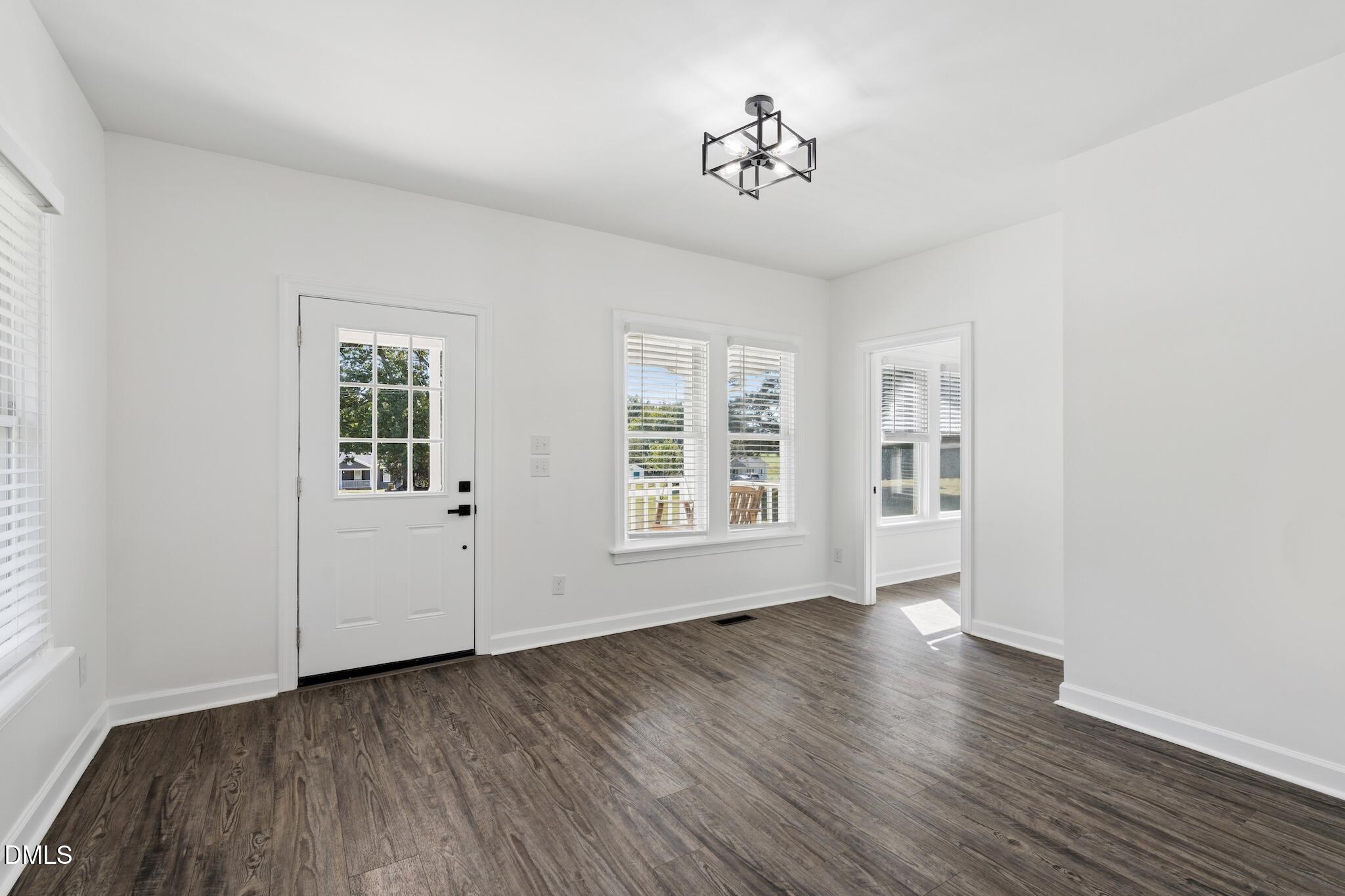 610 S Wakefield Street Property Photo 15