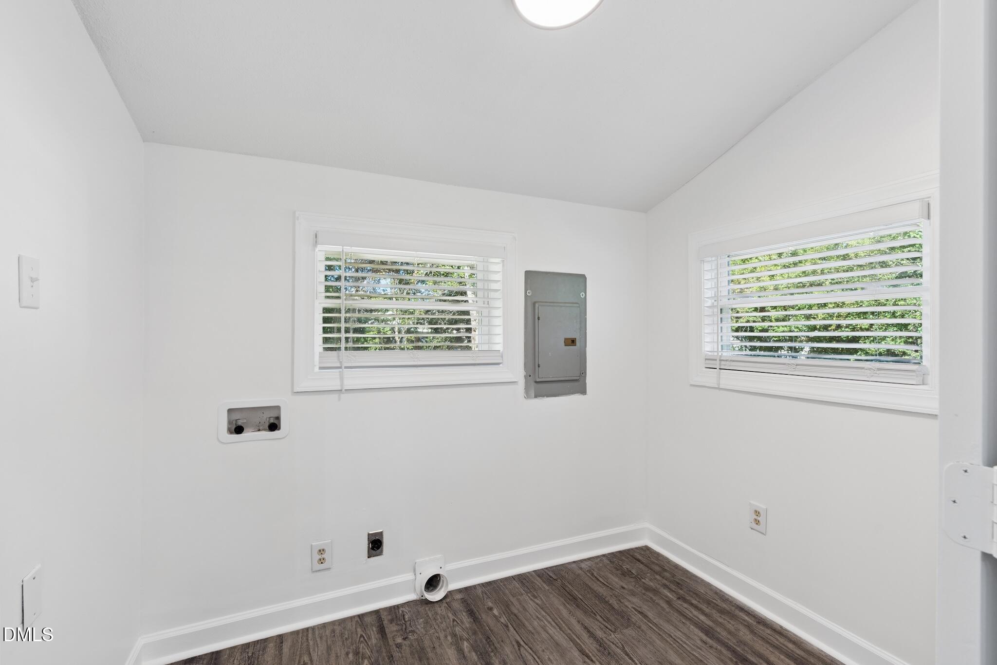 610 S Wakefield Street Property Photo 27