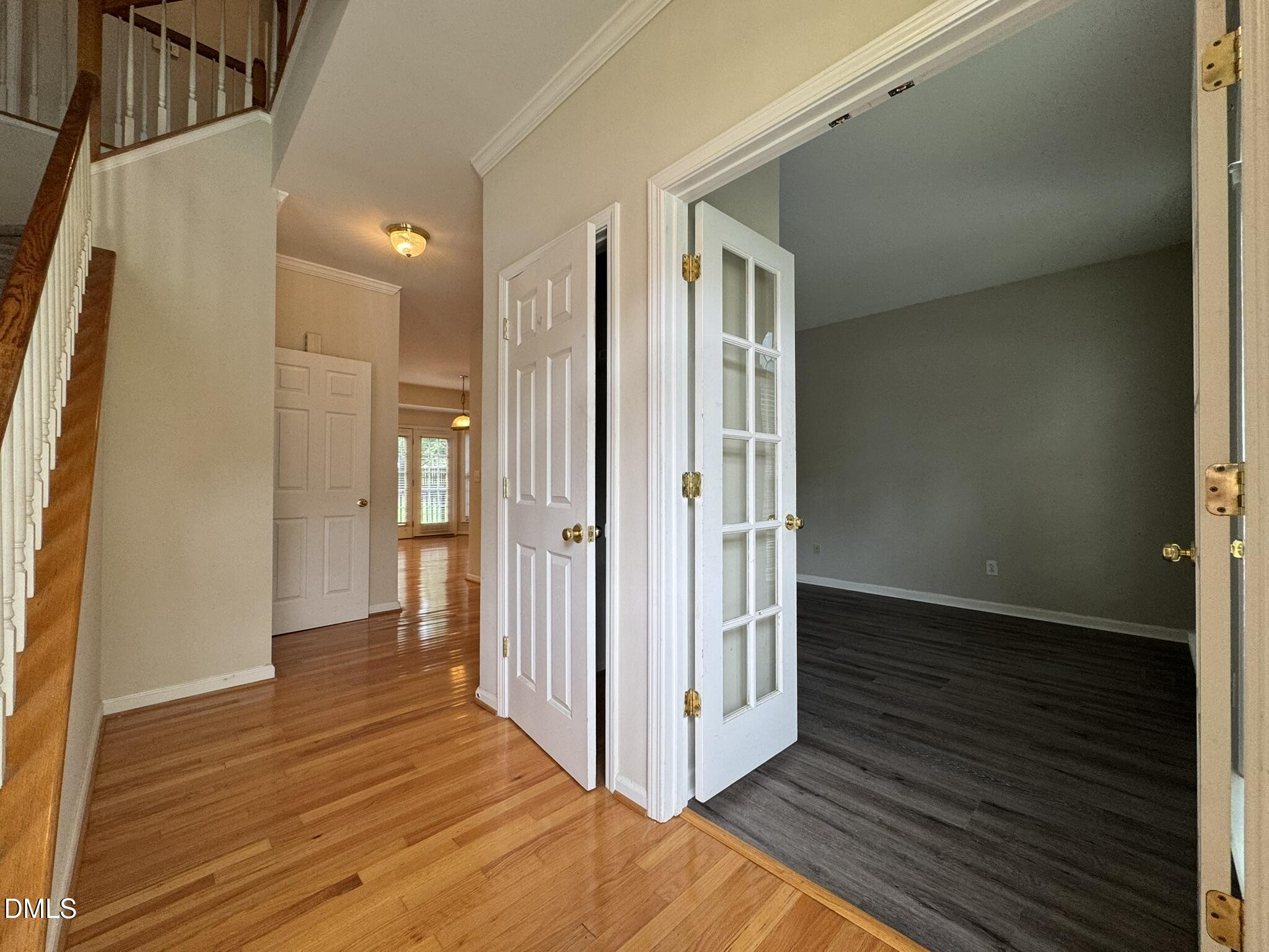 5225 Pinehall Wynd Property Photo 3