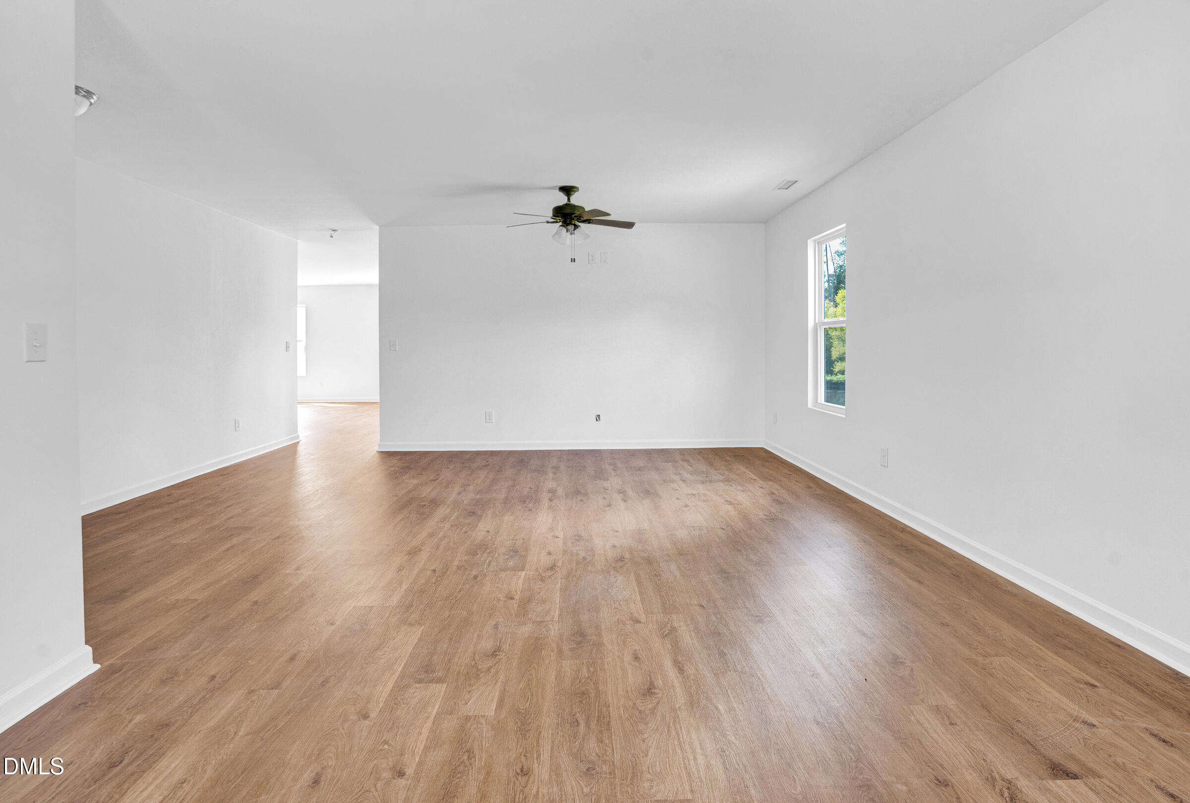 3723 Charleston Park Drive Property Photo 5
