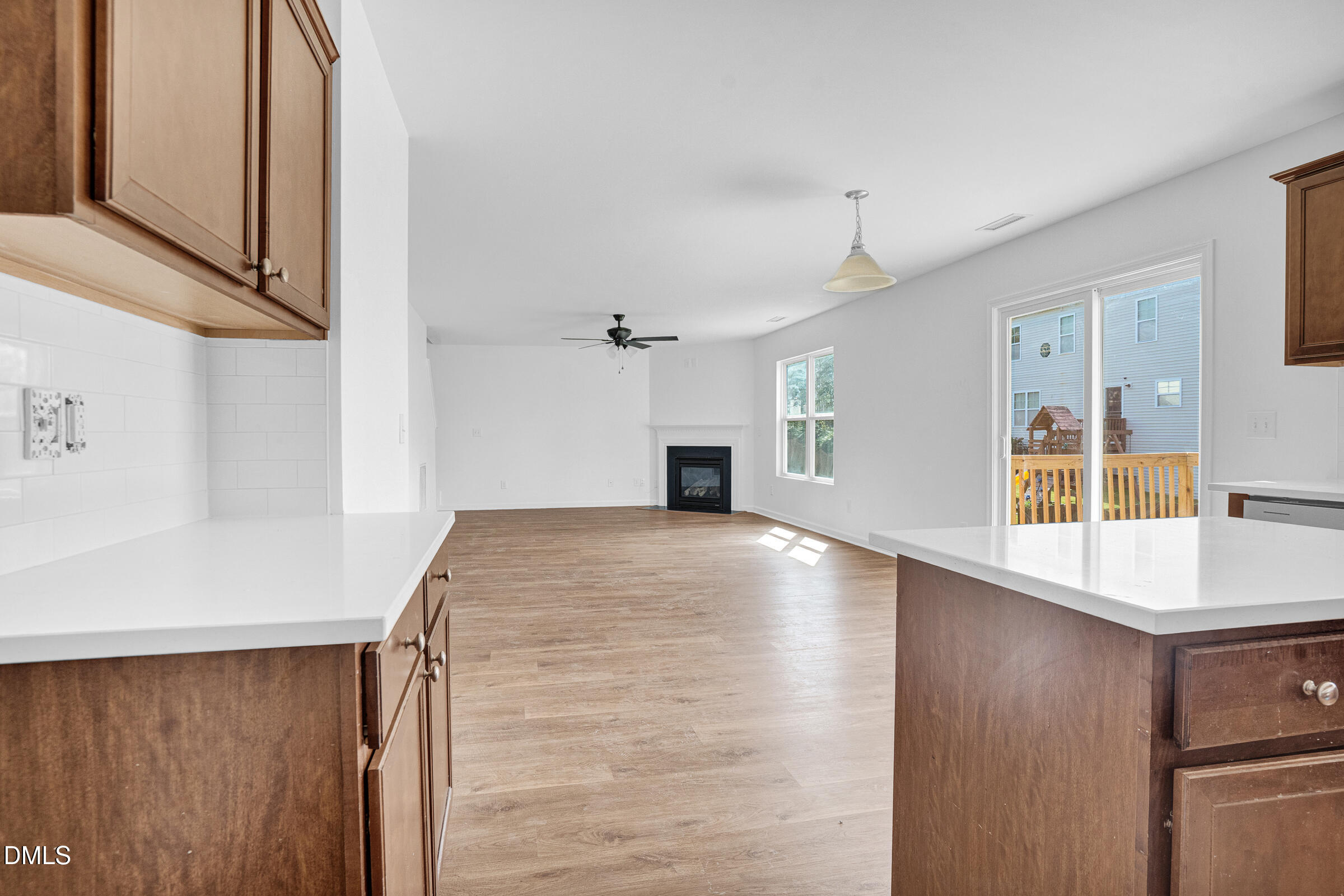 3723 Charleston Park Drive Property Photo 9