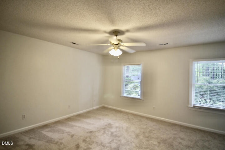 106 Fox View Place Property Photo 8