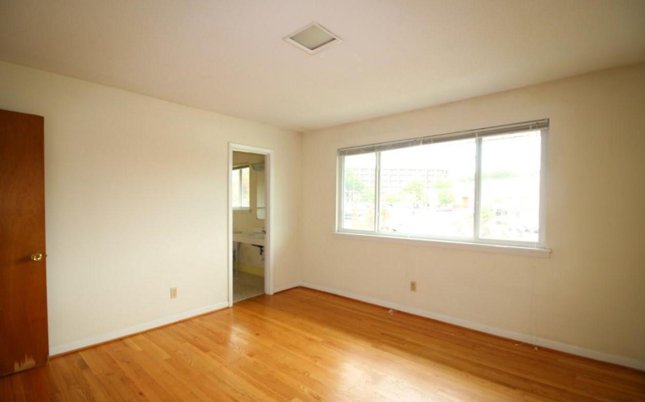 2333 Champion Court Property Photo 6