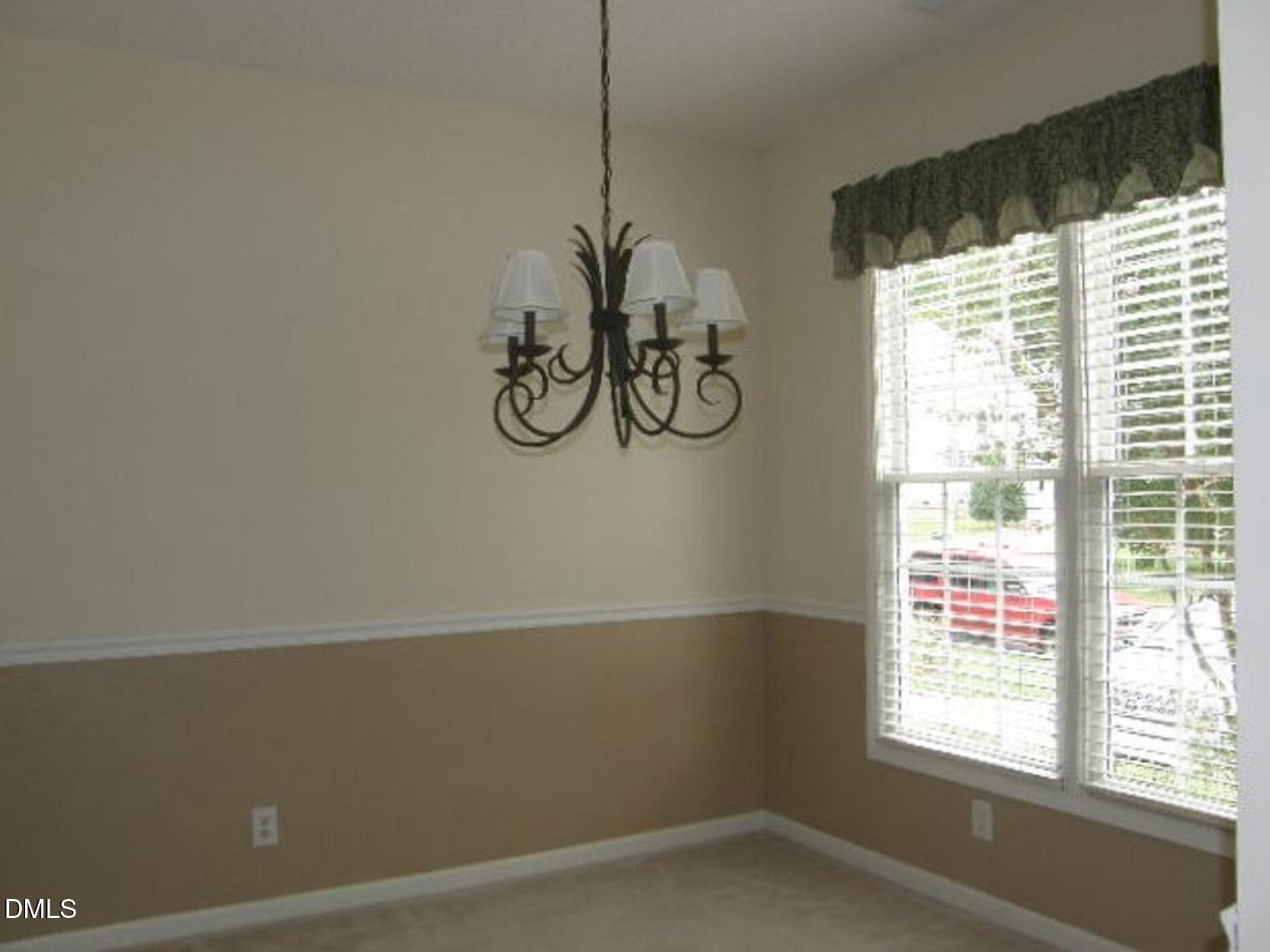 207 Cove Creek Drive Property Photo 7