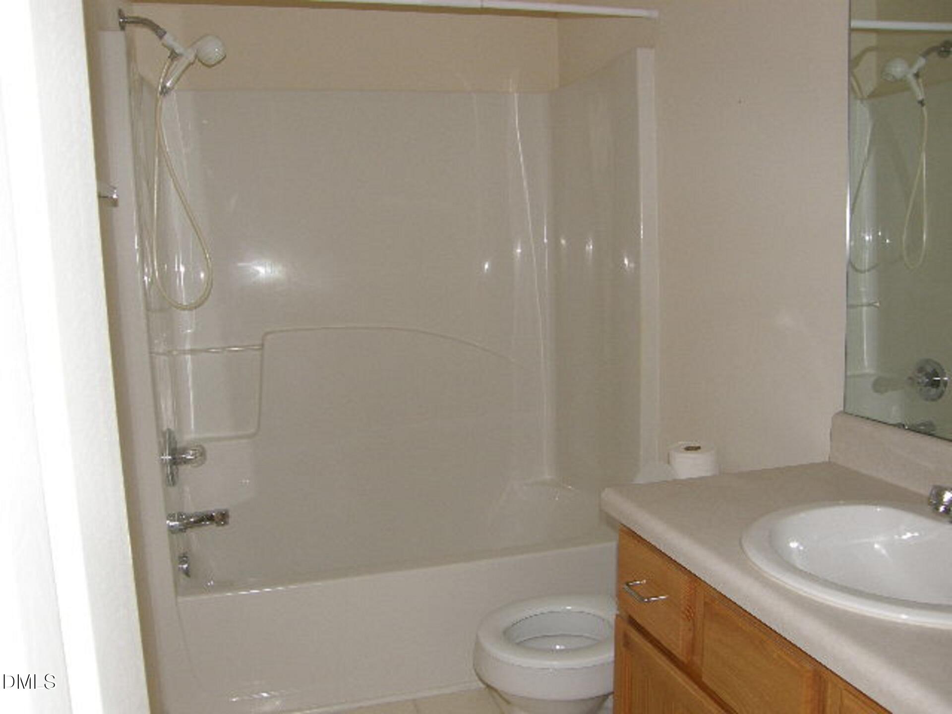 207 Cove Creek Drive Property Photo 15