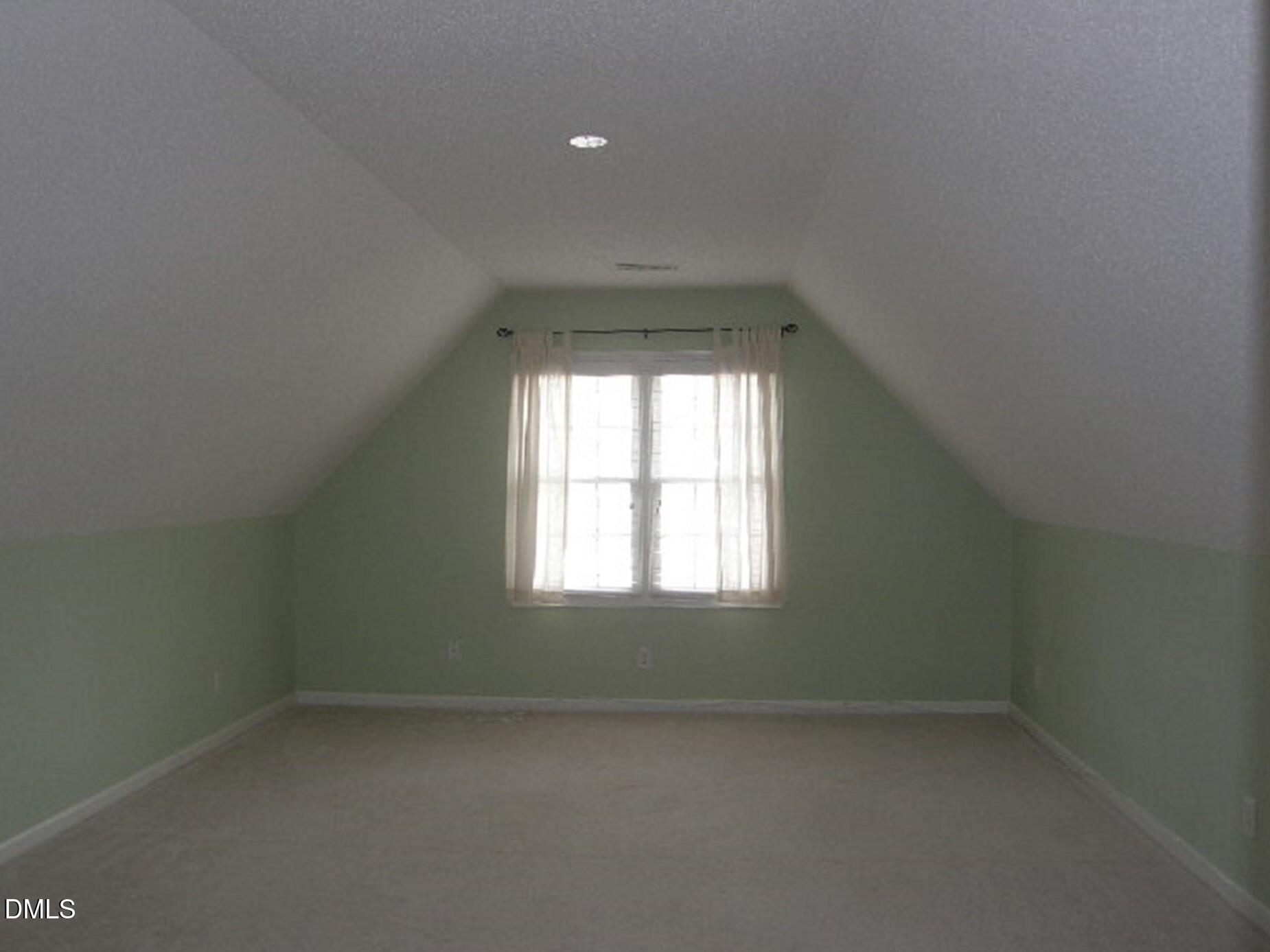 207 Cove Creek Drive Property Photo 16
