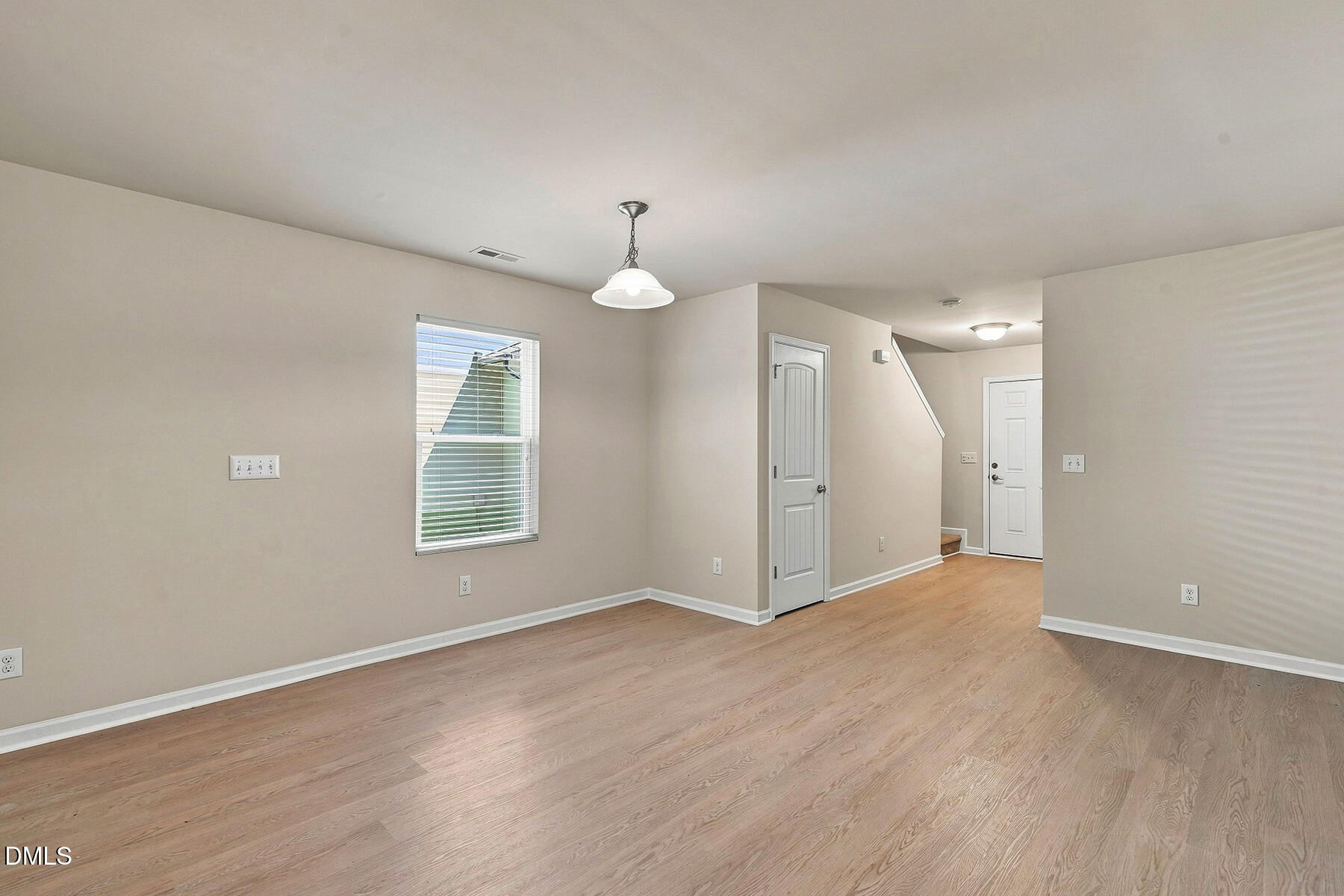 8147 Feldwig Property Photo 6