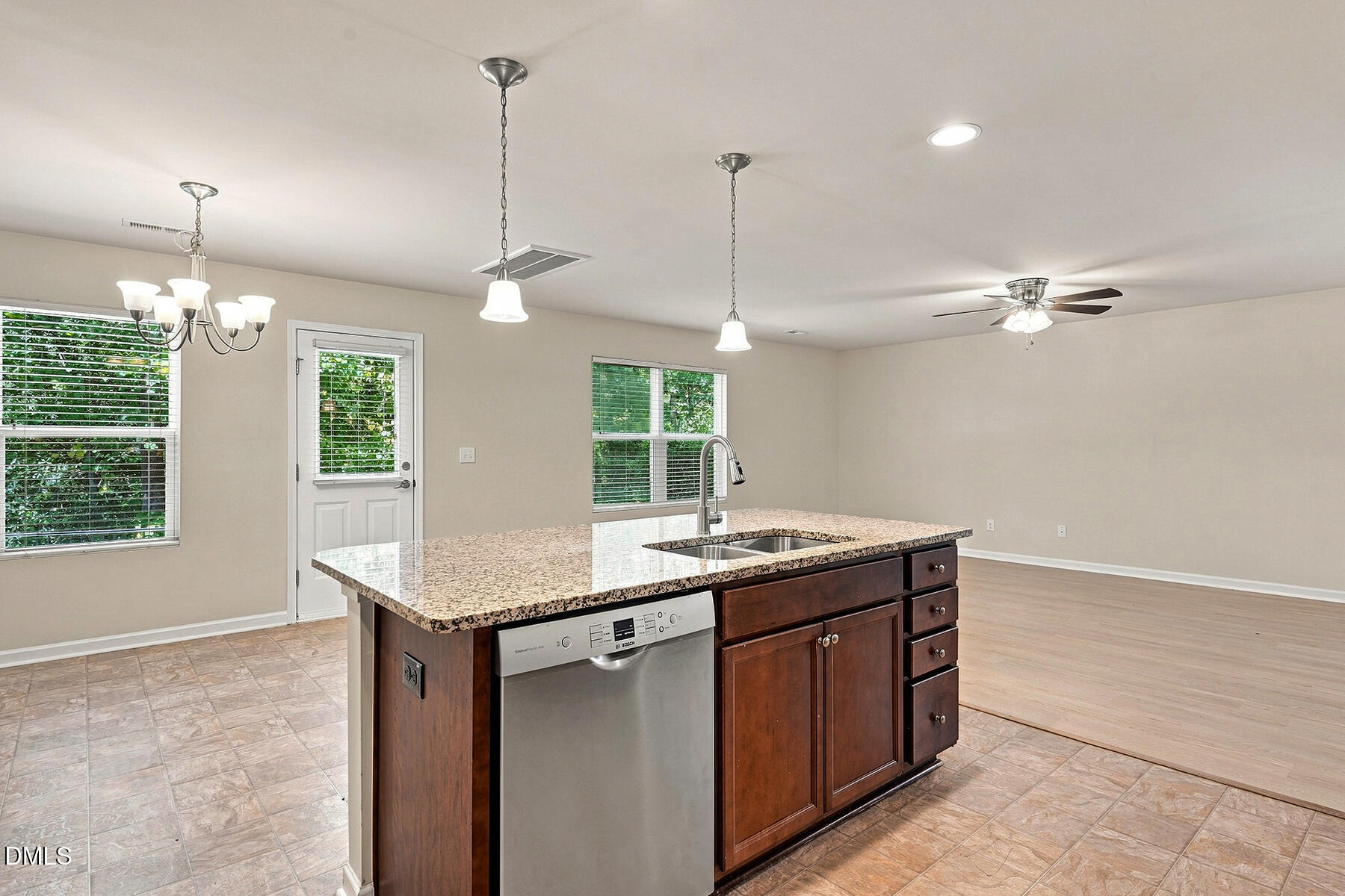 8147 Feldwig Property Photo 12