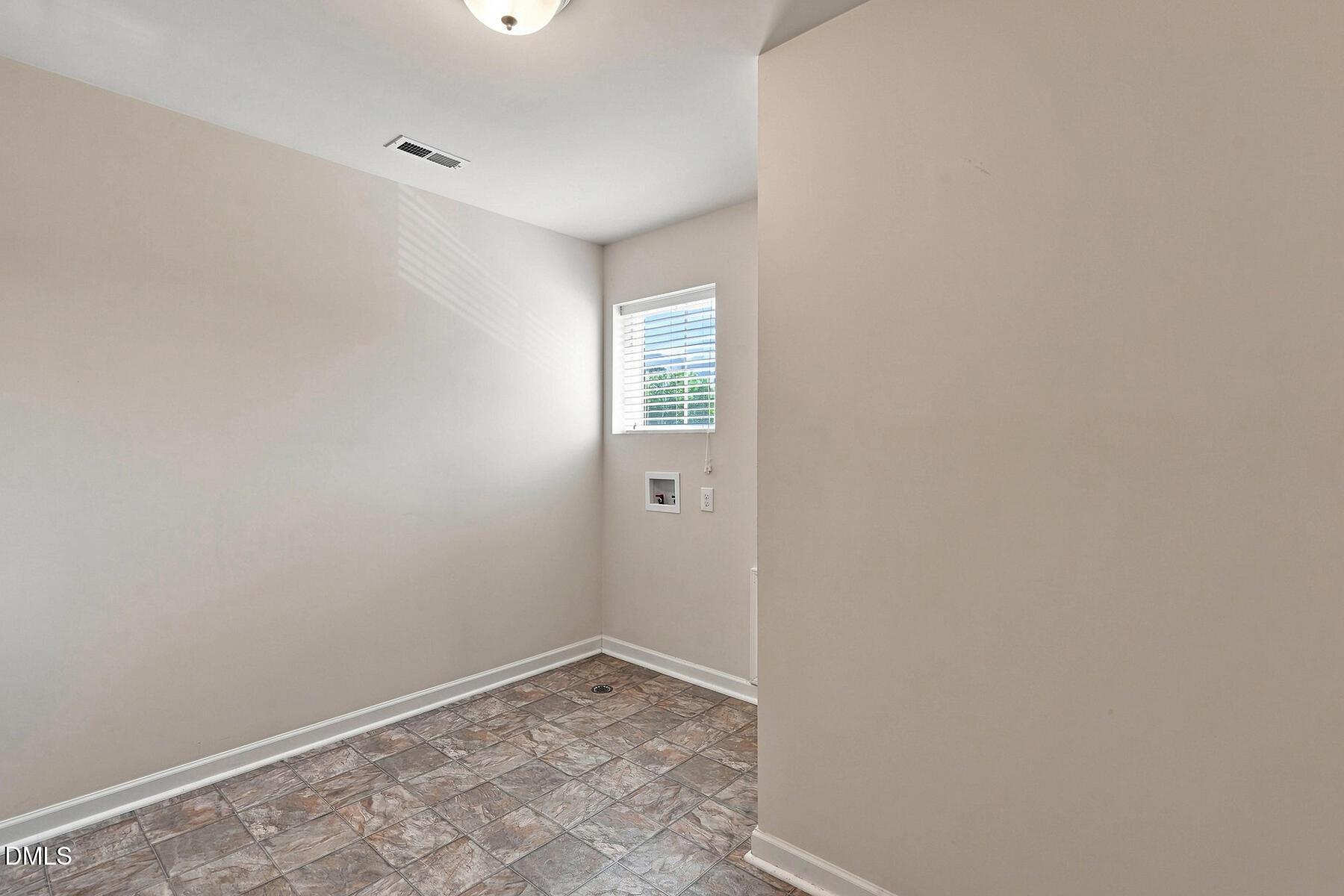 8147 Feldwig Property Photo 22