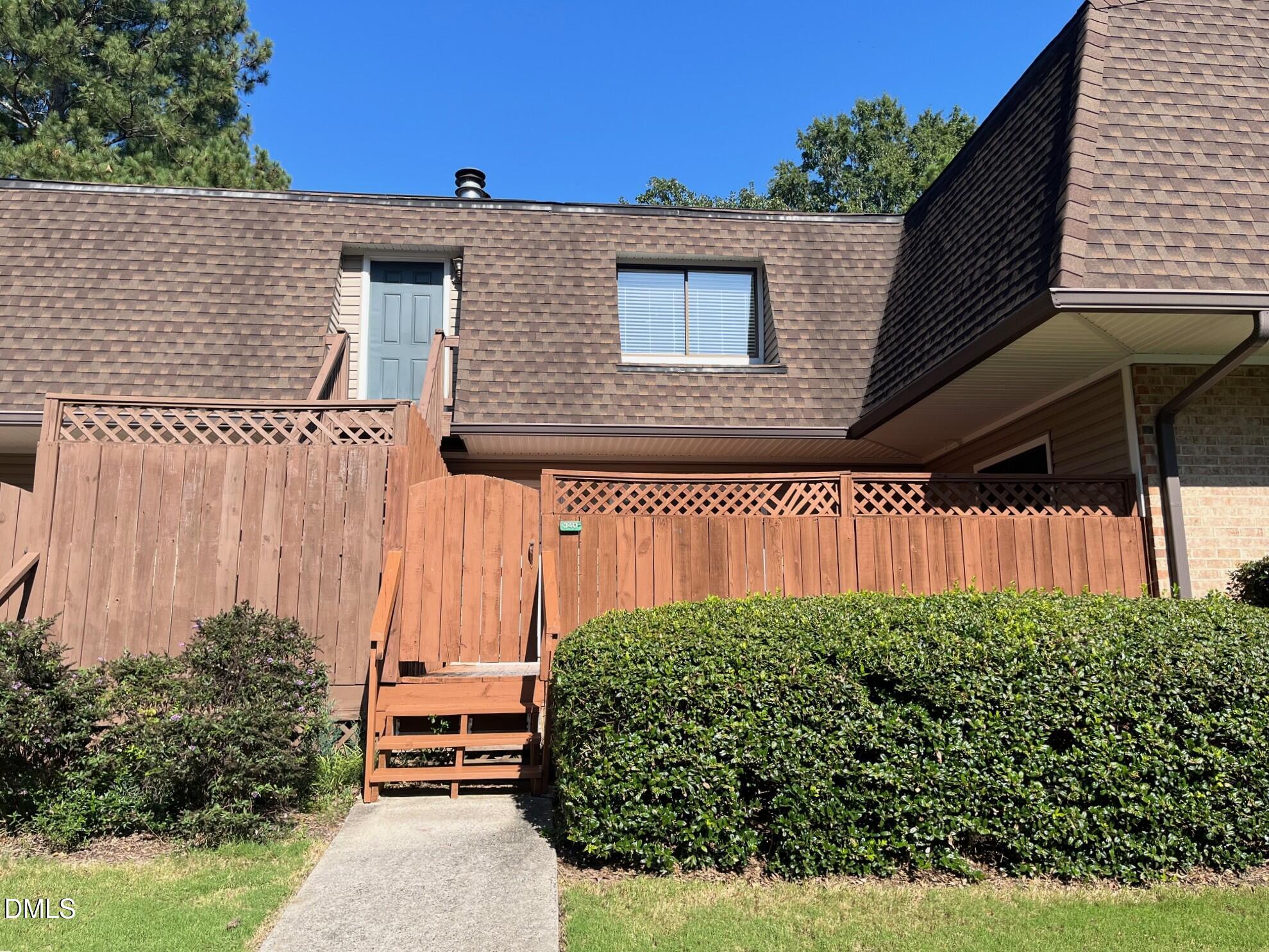 340 Summerwalk Circle Property Photo 1
