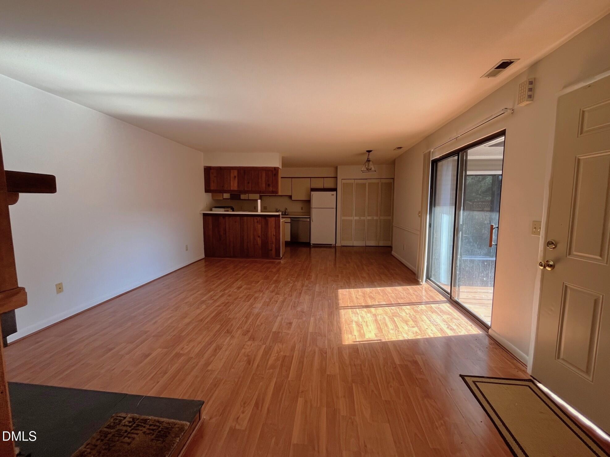 340 Summerwalk Circle Property Photo 5