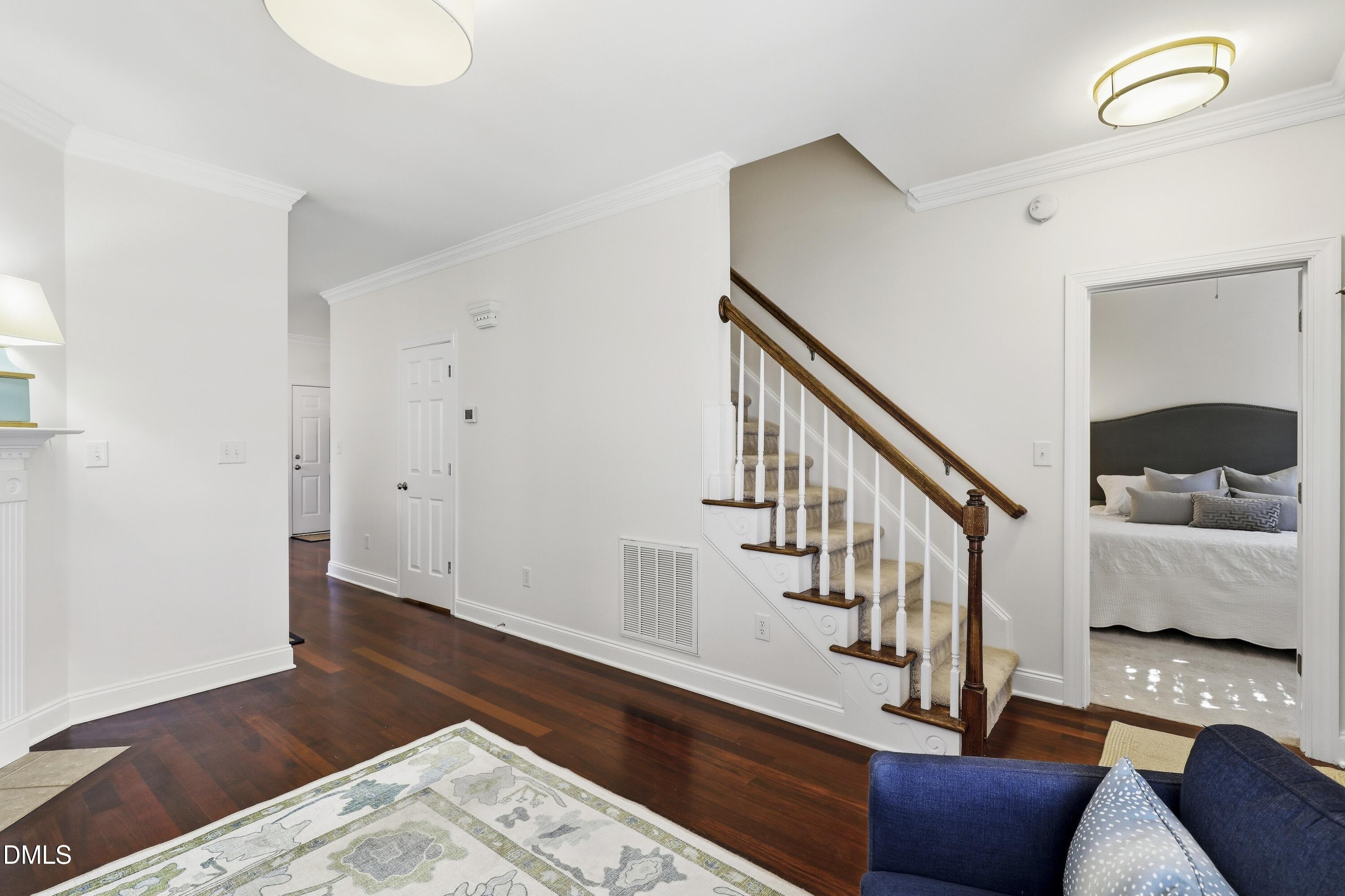 104 Garden Side Way Property Photo 5