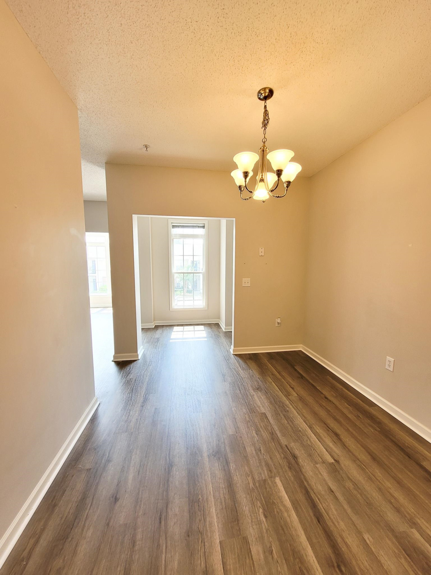 2511 Huntscroft Lane 201 Property Photo 6