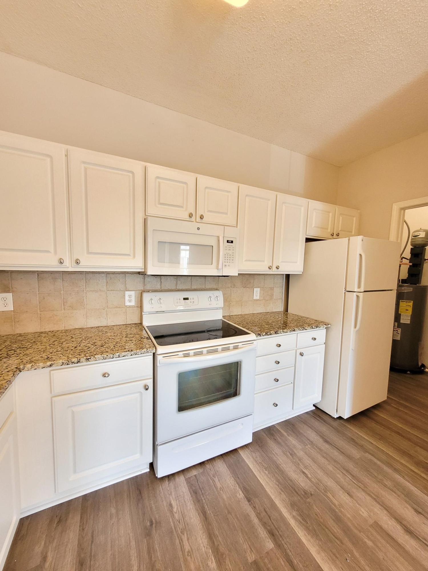 2511 Huntscroft Lane 201 Property Photo 9