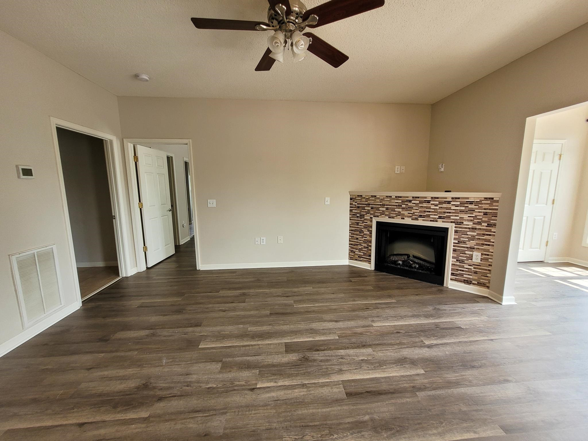 2511 Huntscroft Lane 201 Property Photo 11