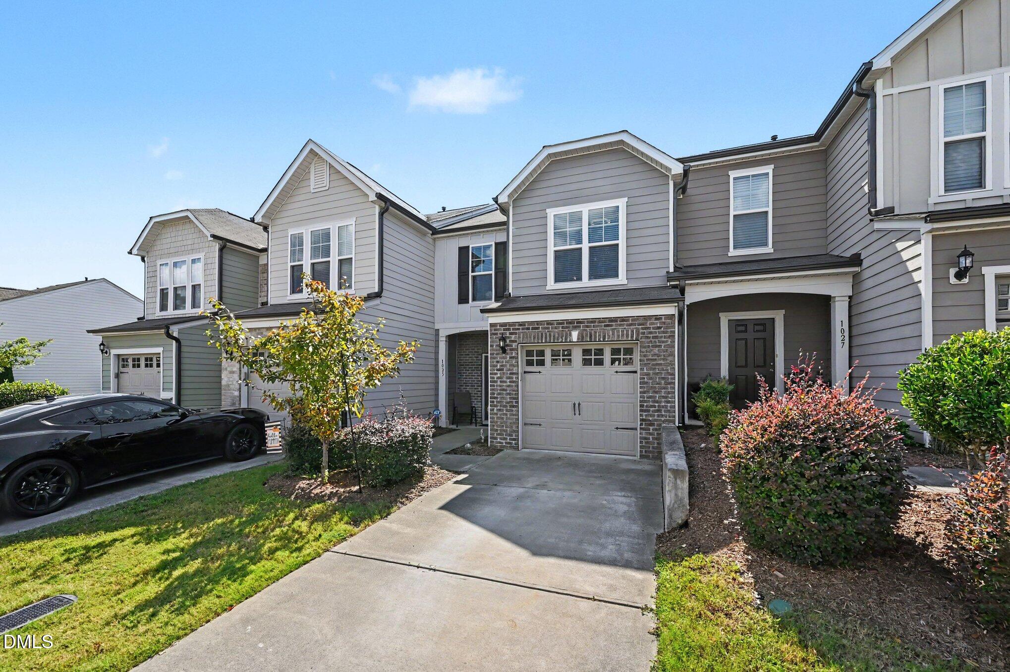 1025 Laceflower Drive Property Photo 4