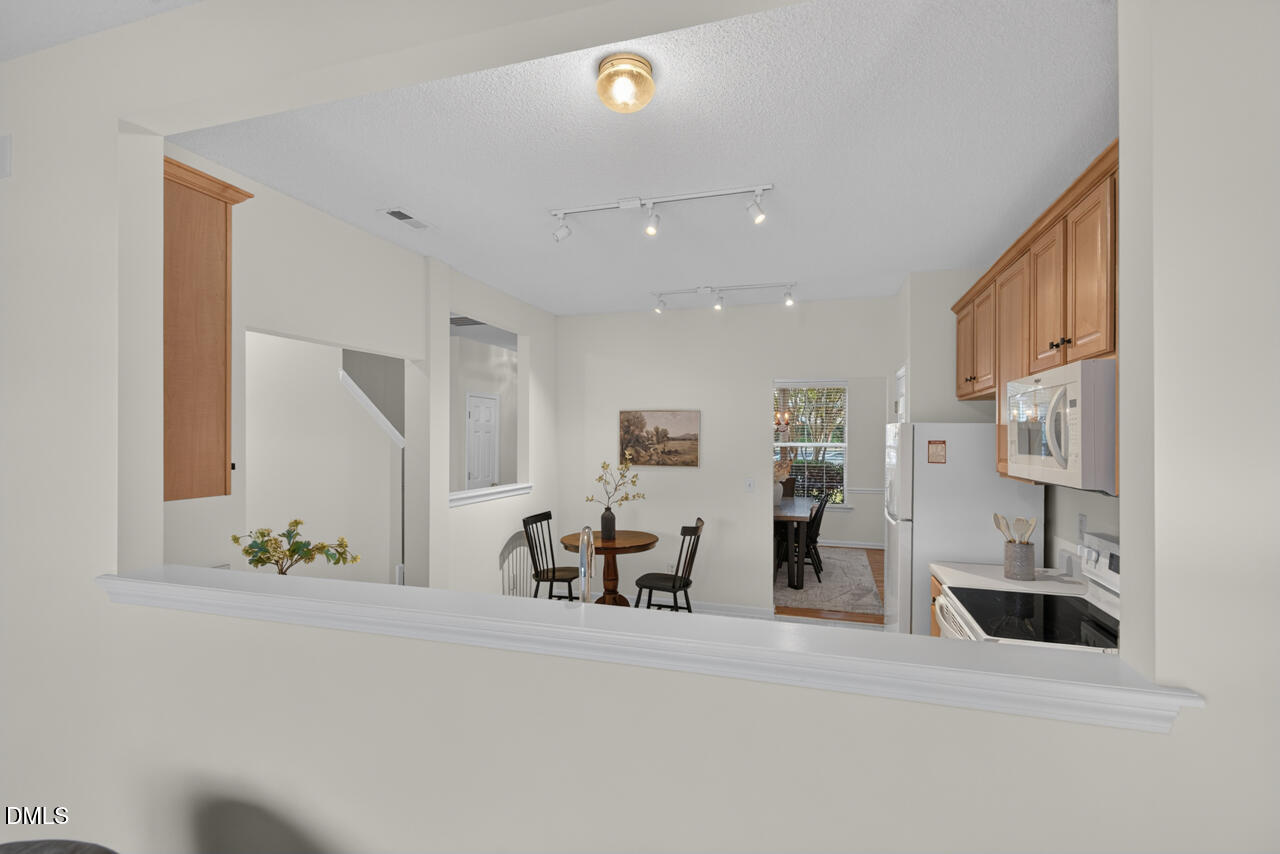 503 Auburn Square Drive Property Photo 12