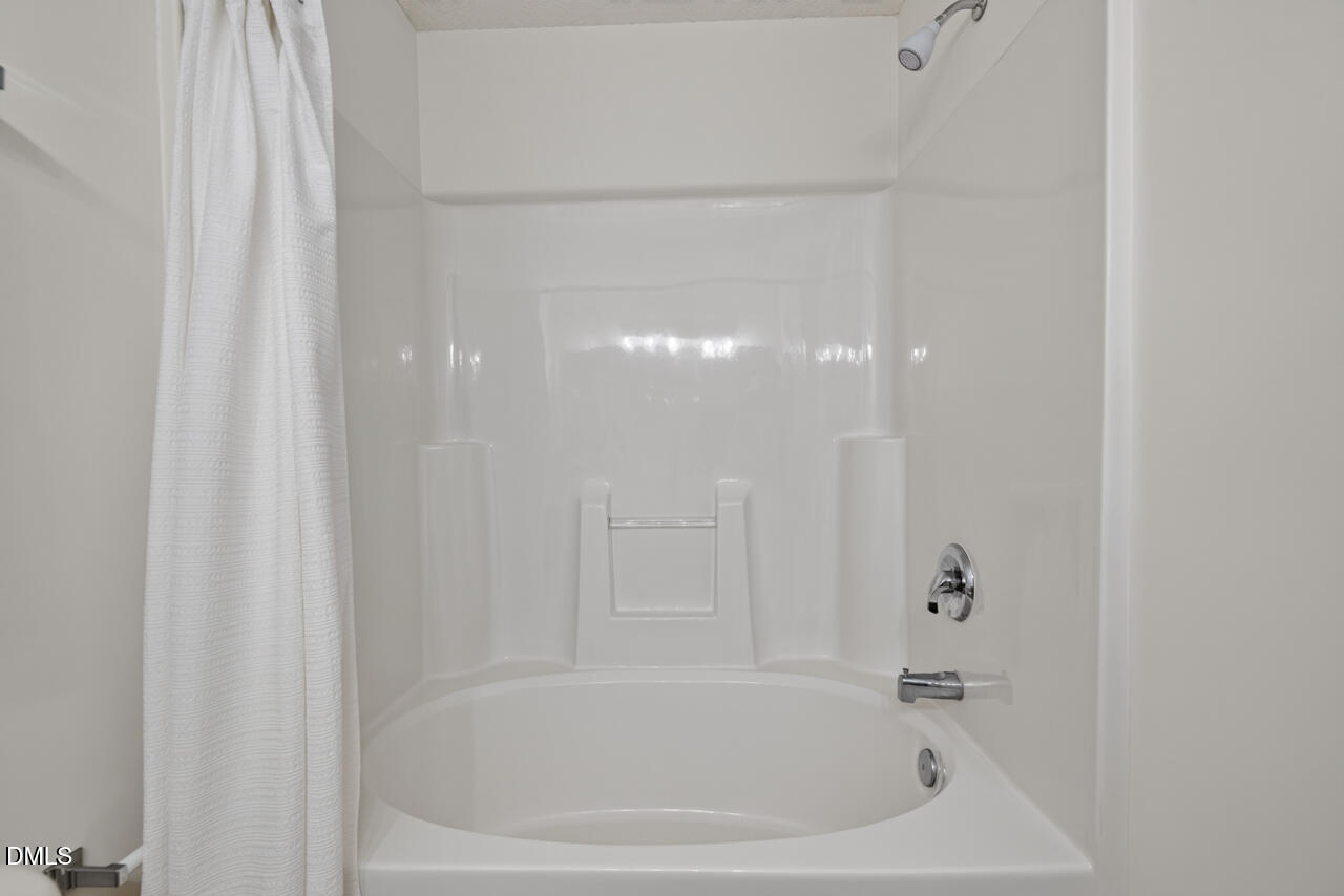 503 Auburn Square Drive Property Photo 22