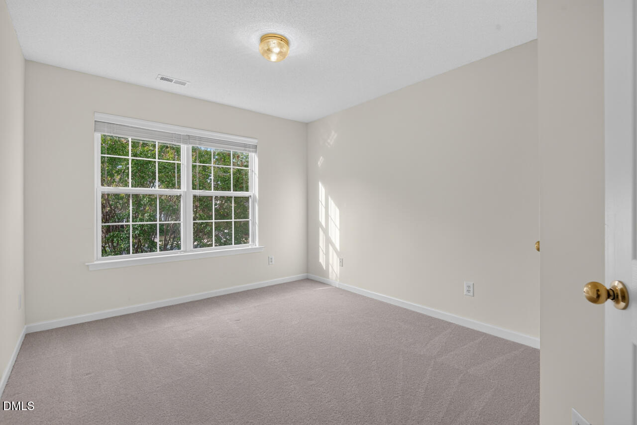 503 Auburn Square Drive Property Photo 23