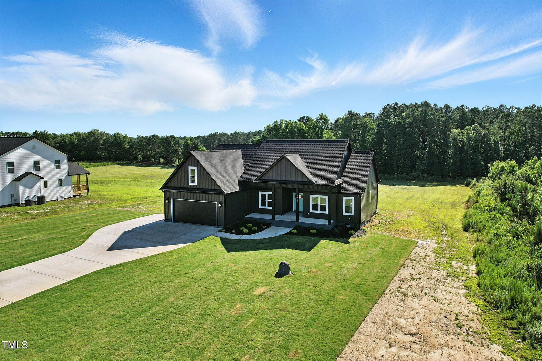 8629 Dukes Lake Road Property Photo 3