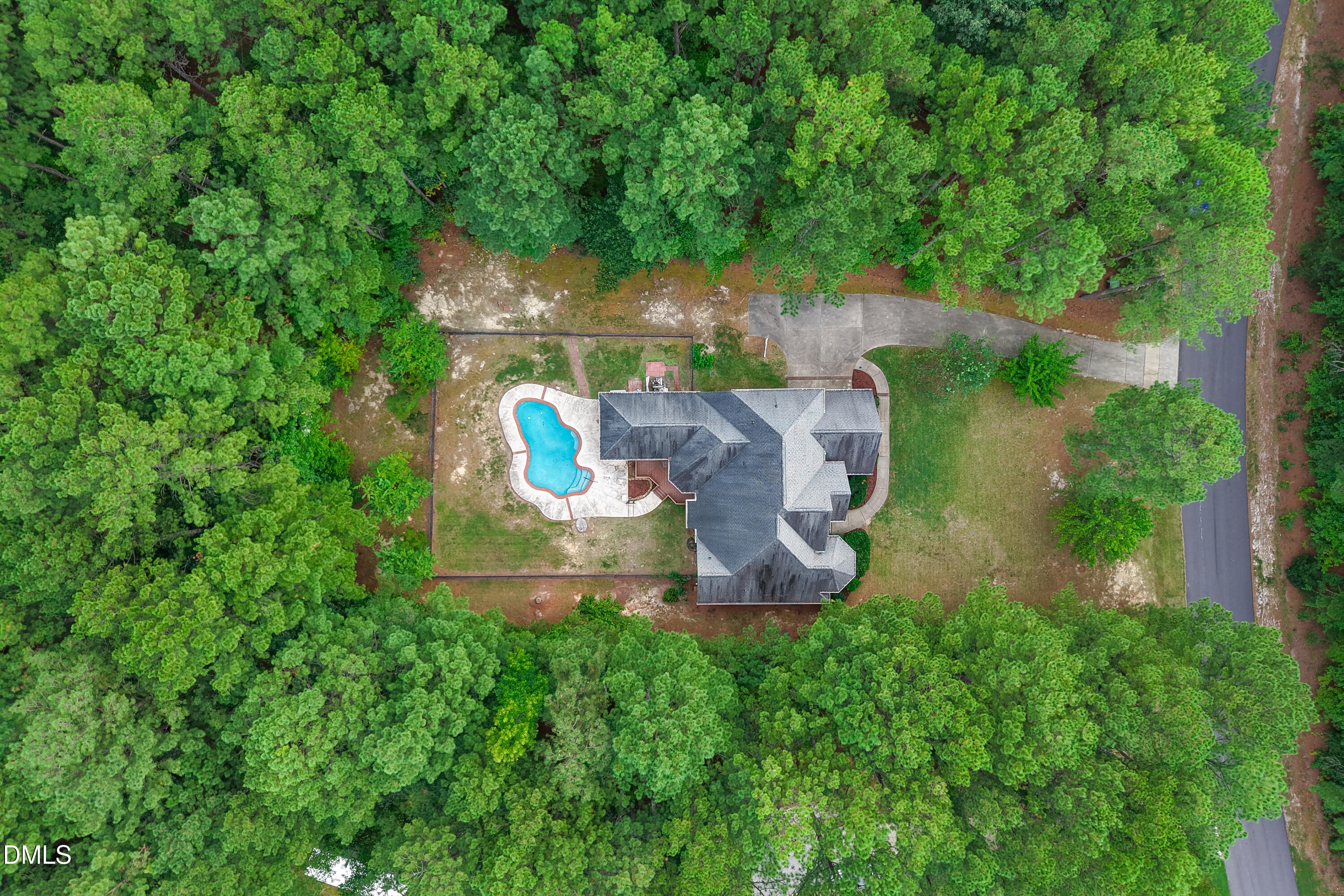 5216 Winfree Lane Property Photo 3