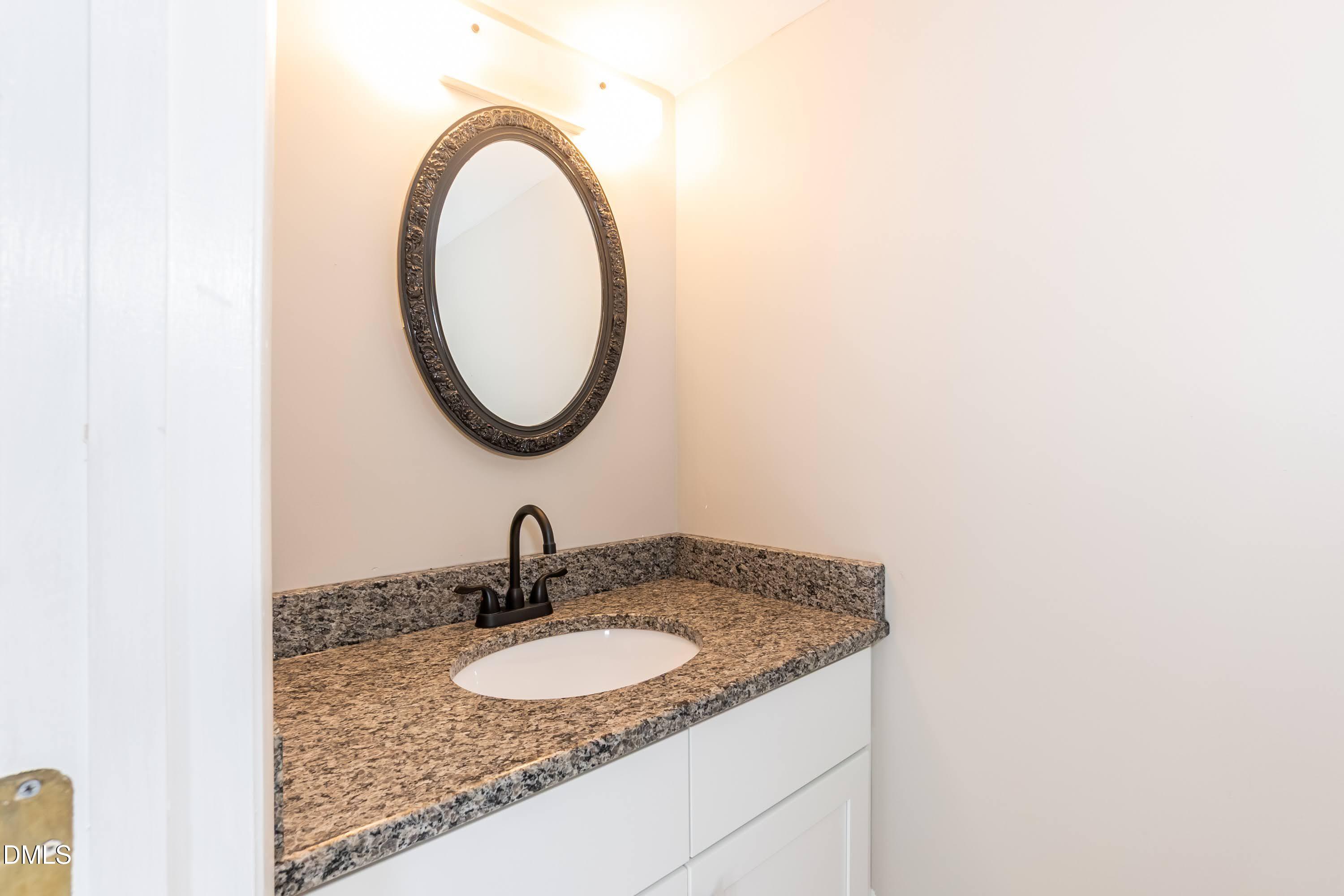 647 Pine Ridge Place Property Photo 6