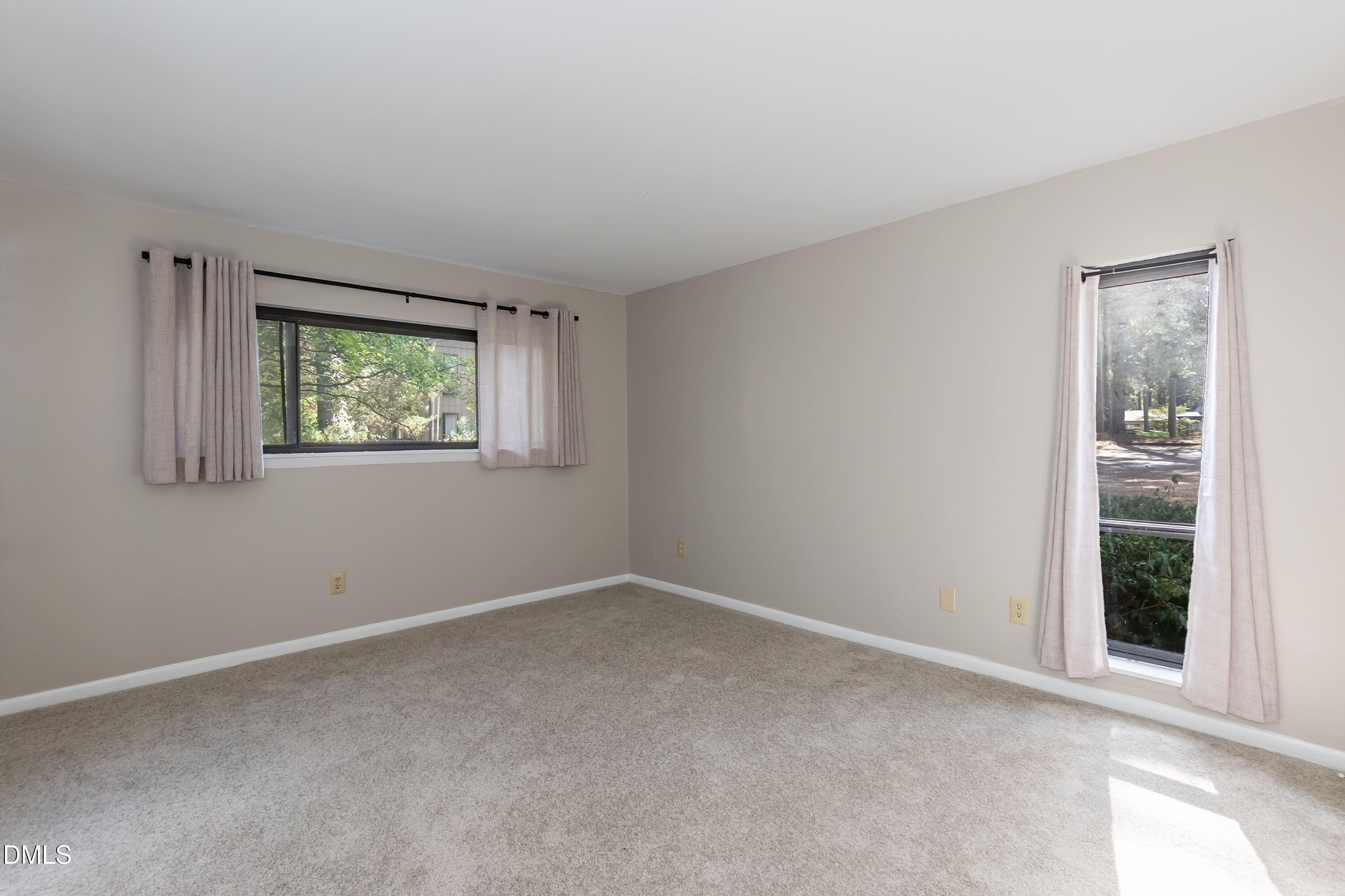 647 Pine Ridge Place Property Photo 8