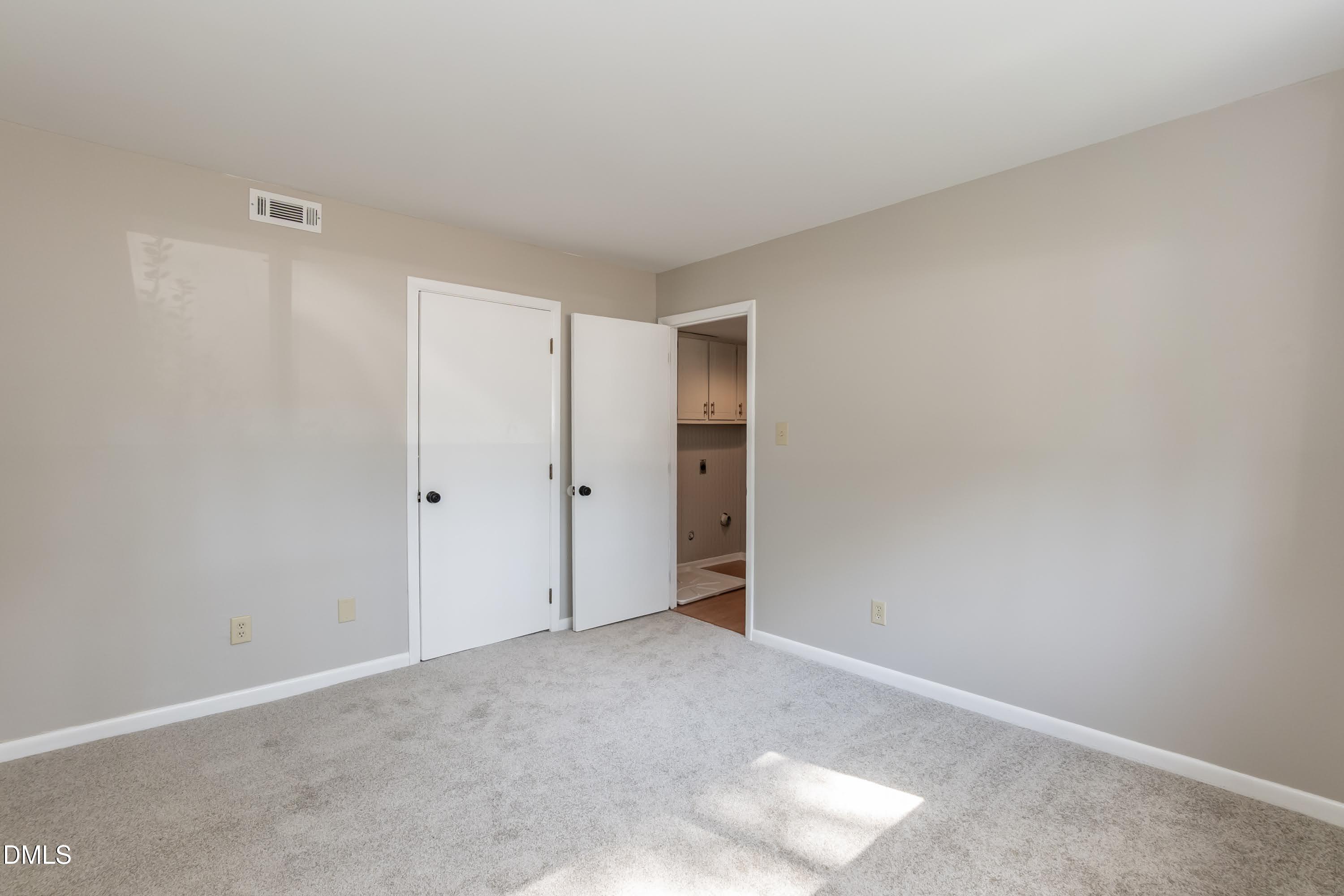 647 Pine Ridge Place Property Photo 11